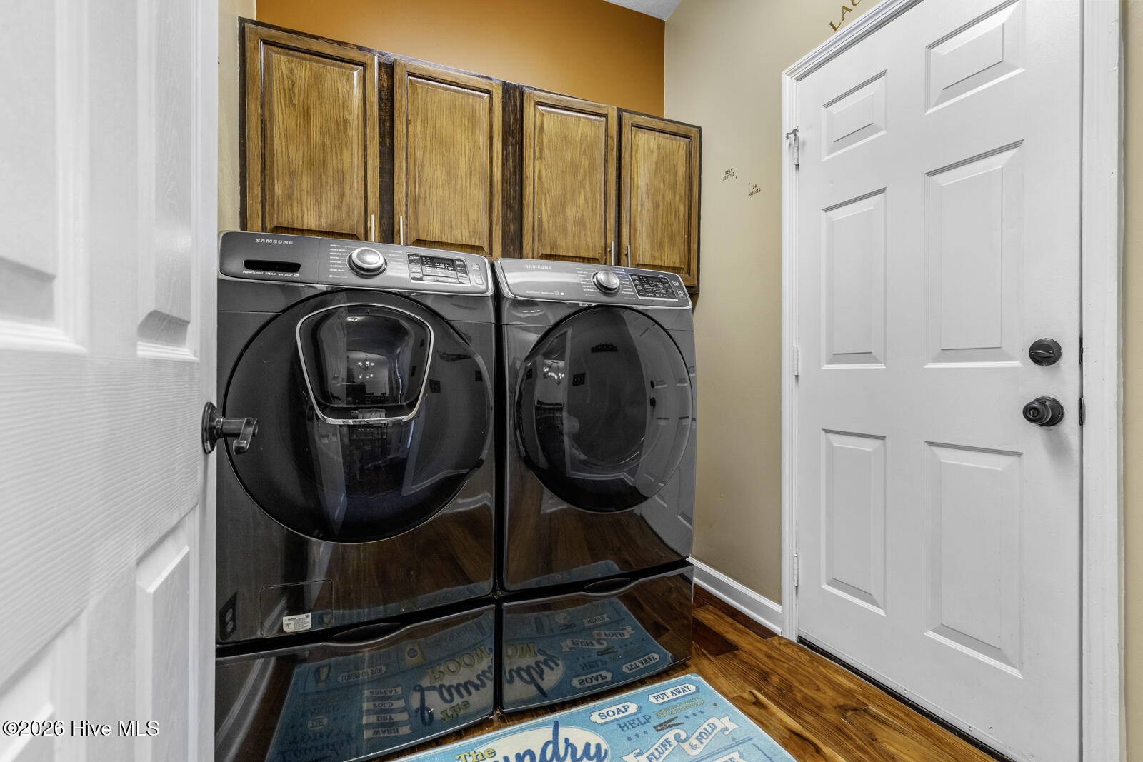 100563110 | Photo 21