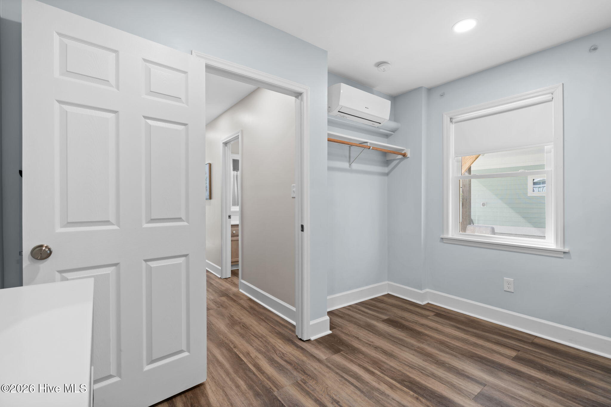 100553863 | Photo 39