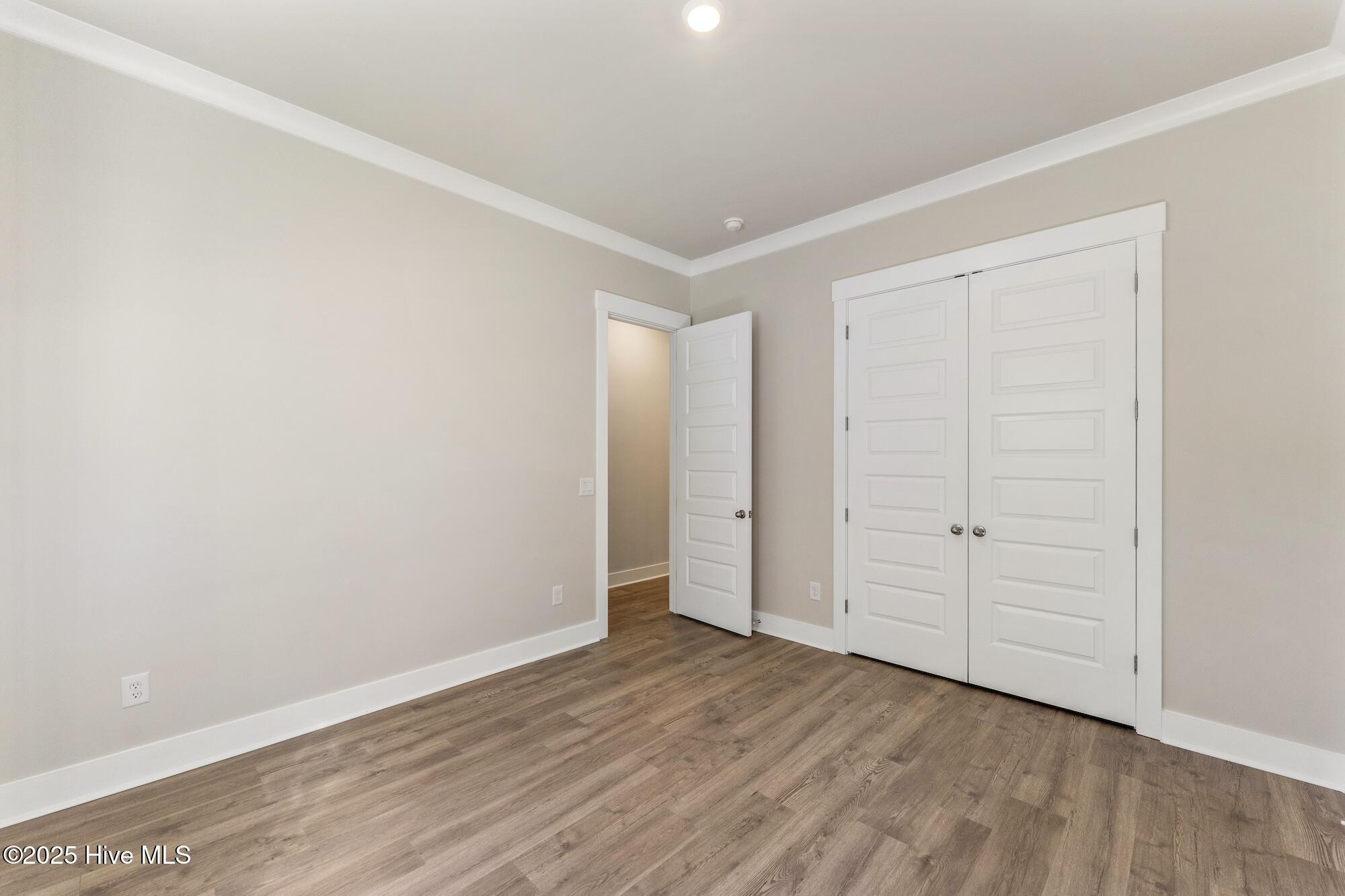 100542321 | Photo 26