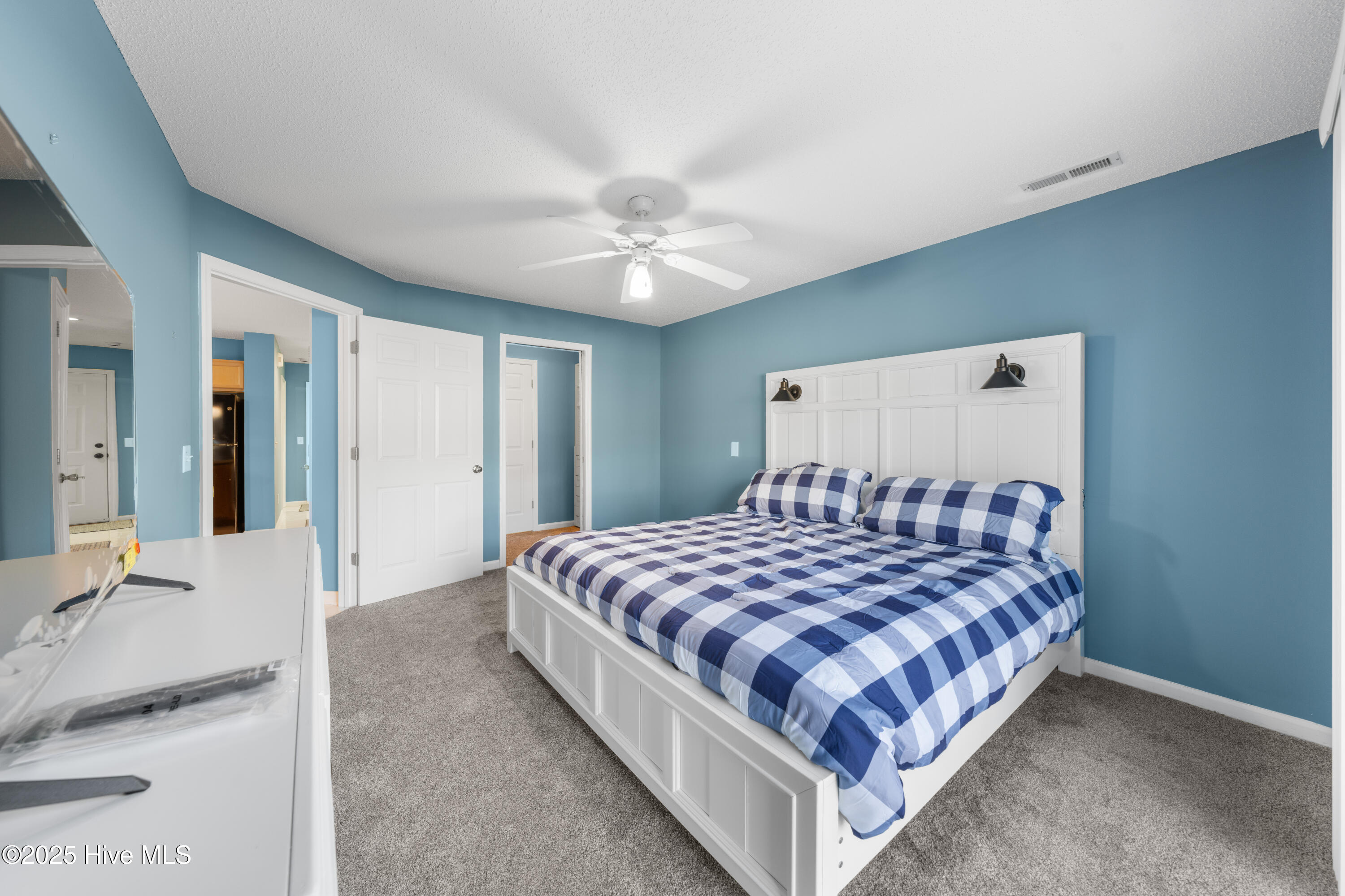 100510372 | Photo 18