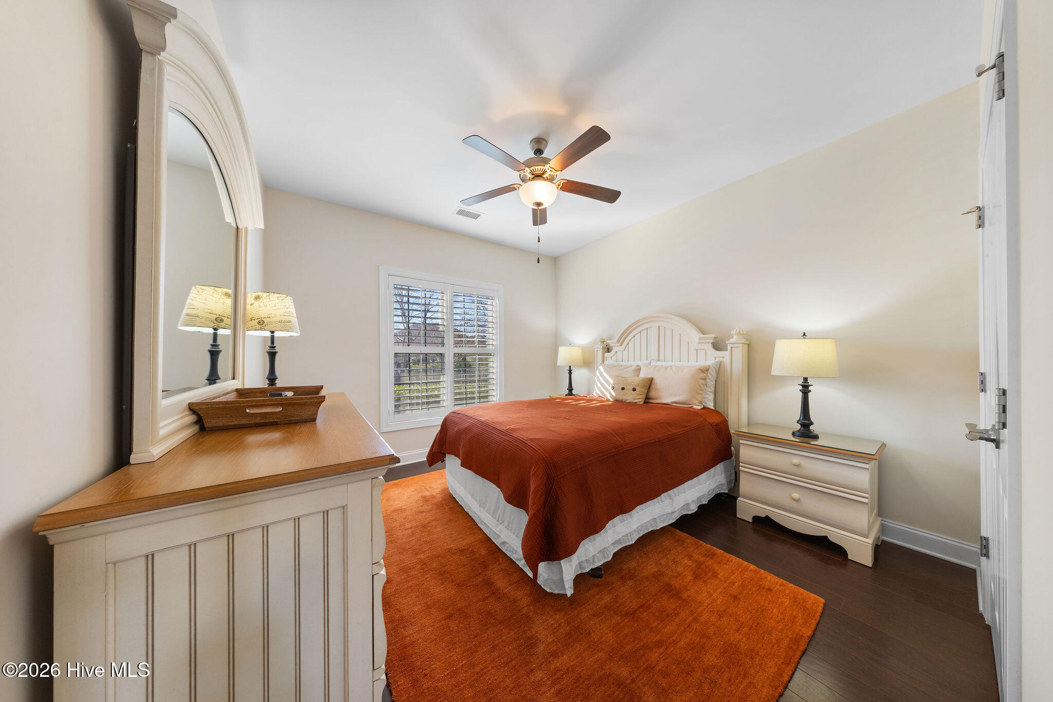 100564801 | Photo 24