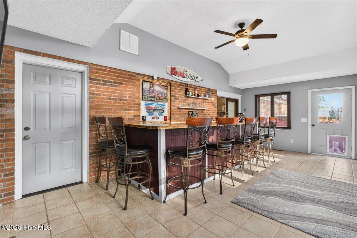 100554267 | Photo 21