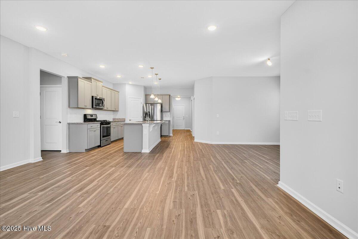 100522416 | Photo 23