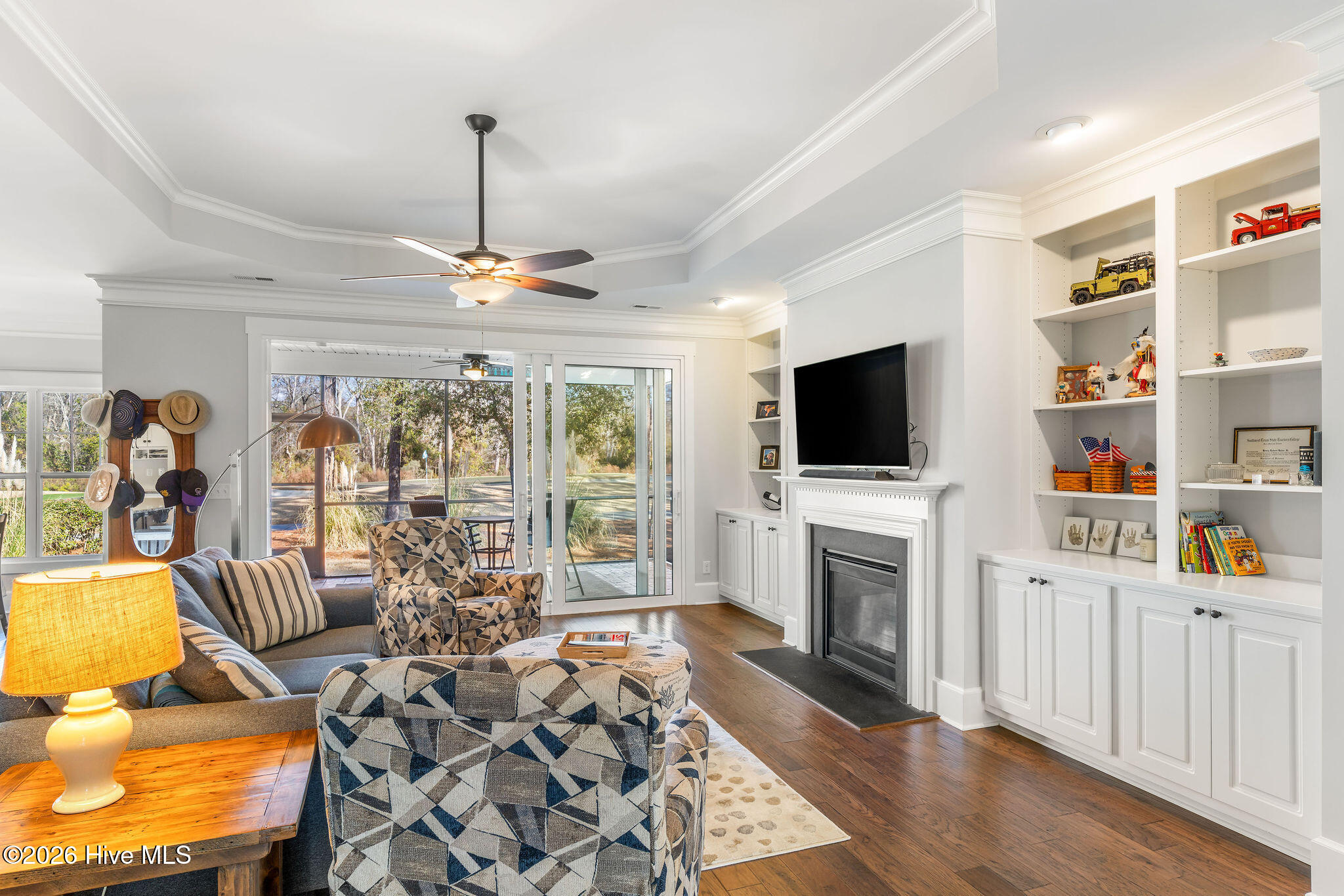 100548590 | Photo 10