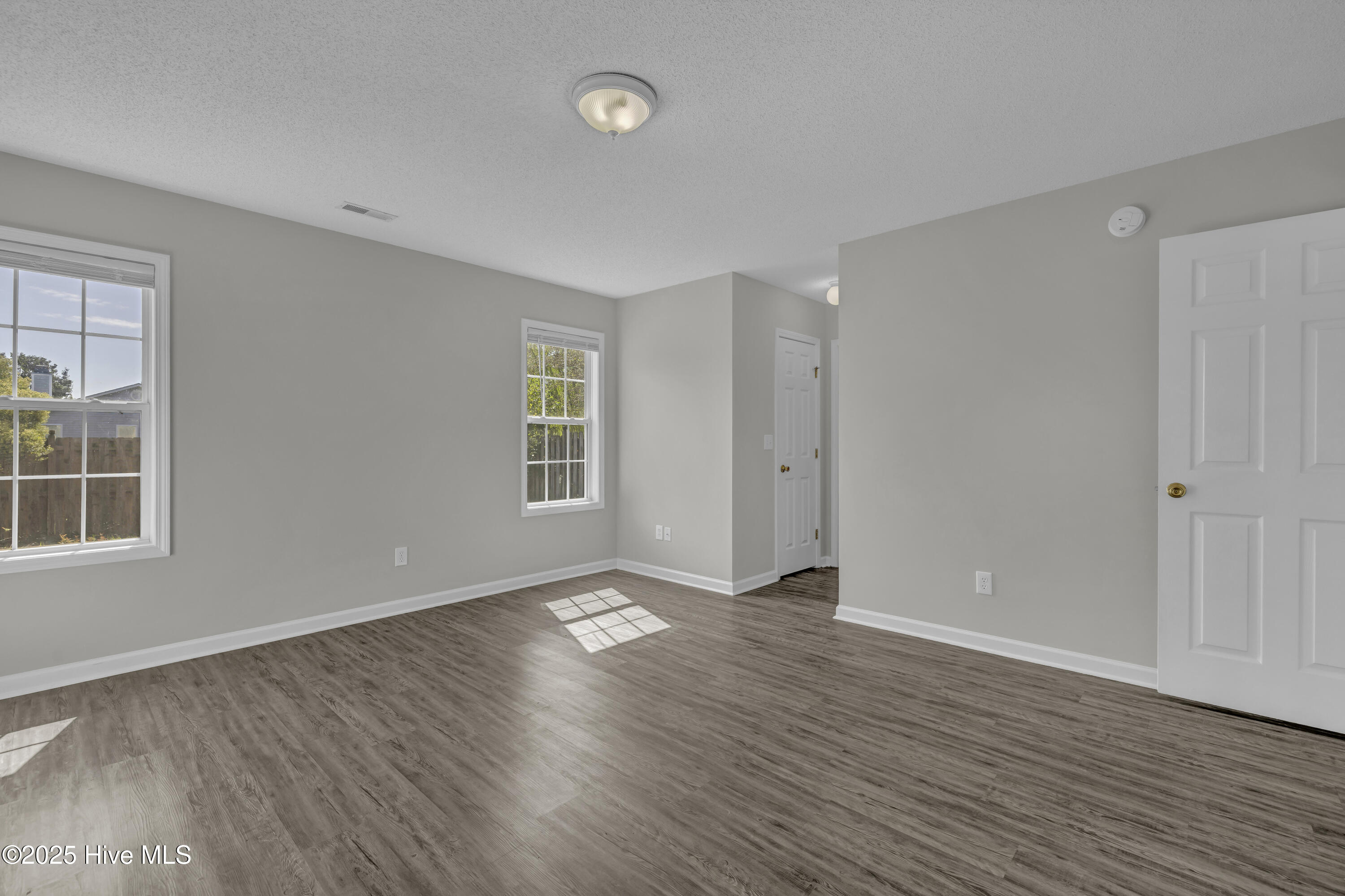 7220 Haskell Court, Wilmington, NC 28411 – photo 19: 019_6q7a6615_638
