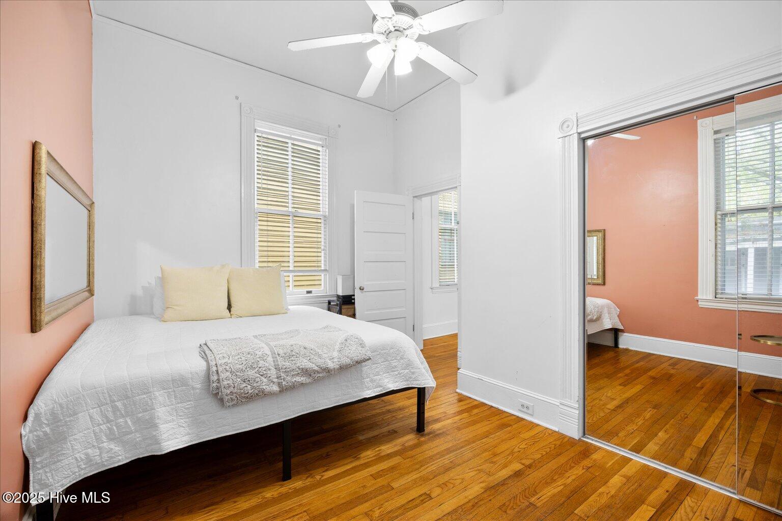 100538271 | Photo 37