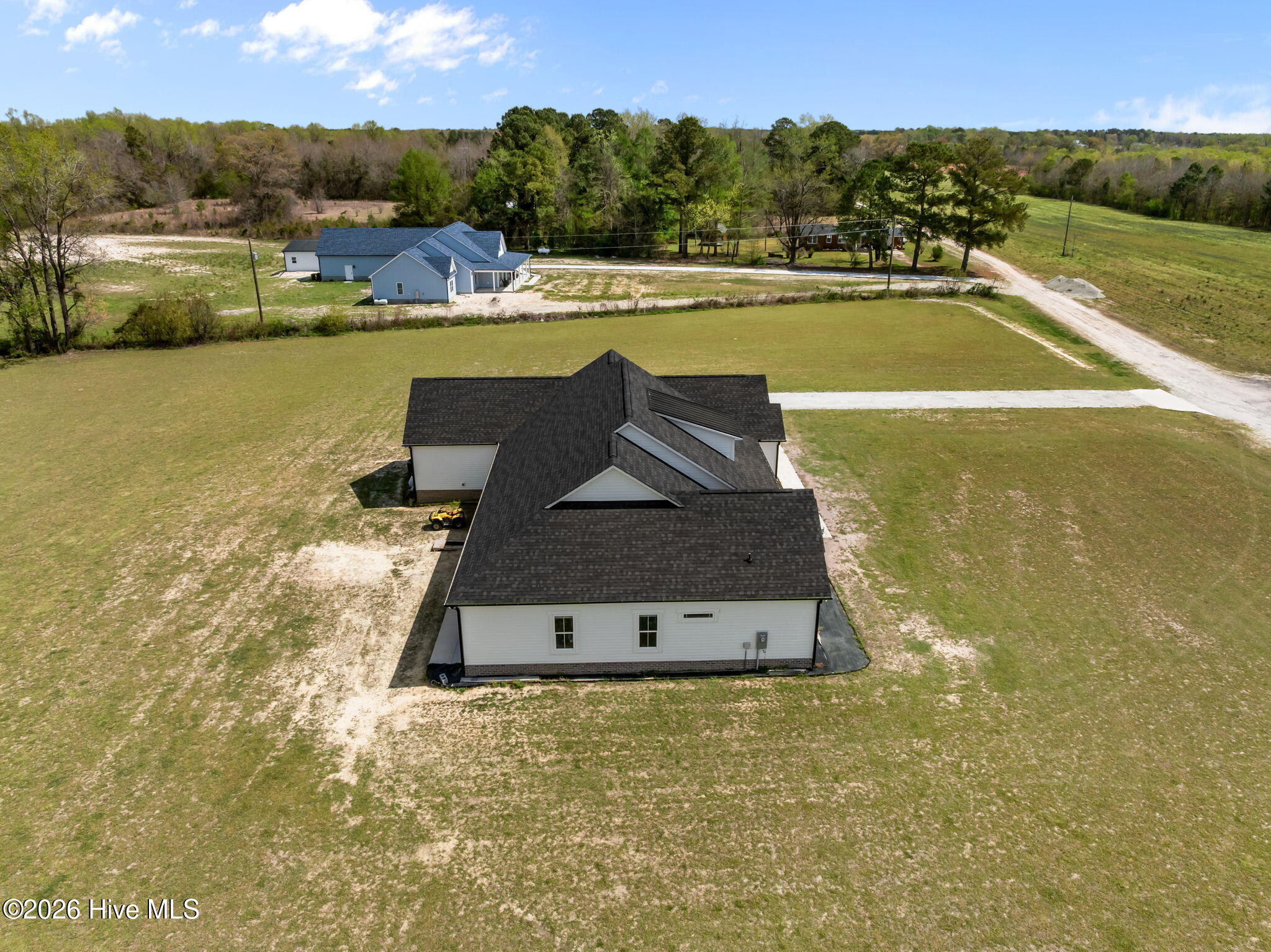 100564402 | Photo 42