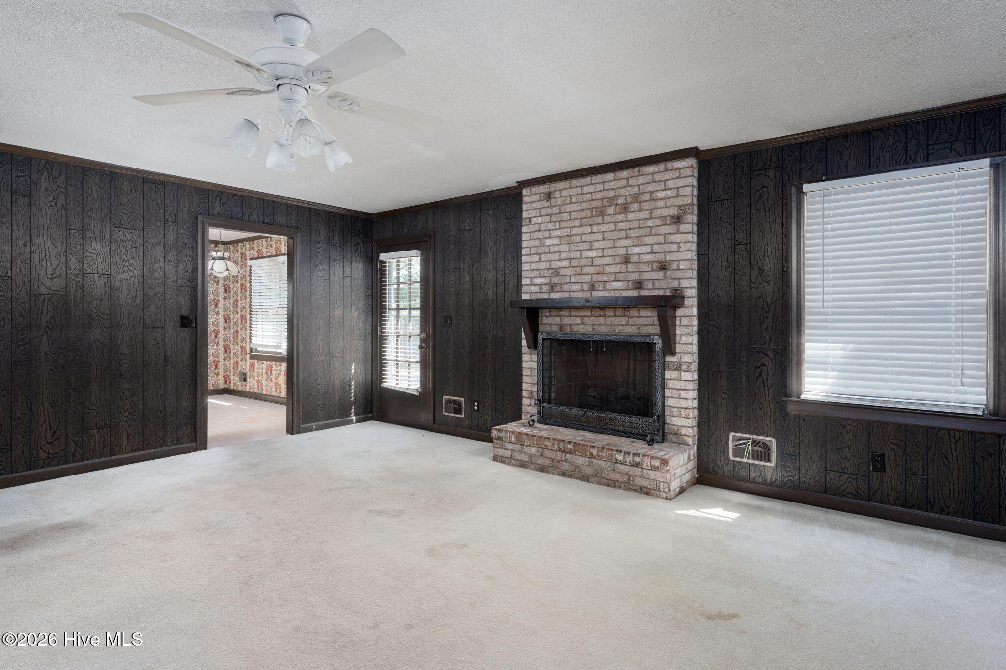 100566368 | Photo 14