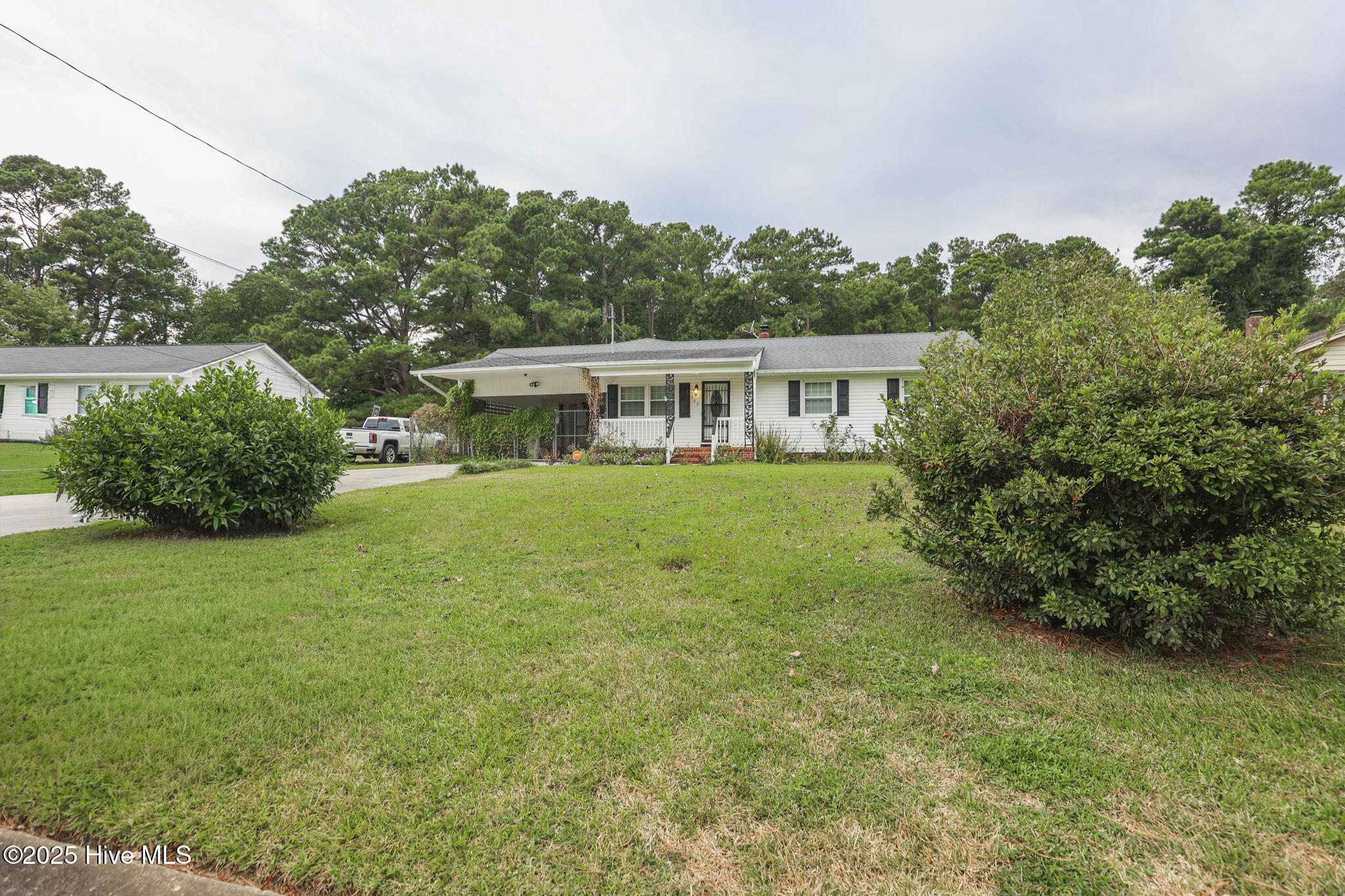 137 Cardinal Road, Jacksonville, NC 28546 – photo 4: 137 Cardinal-03