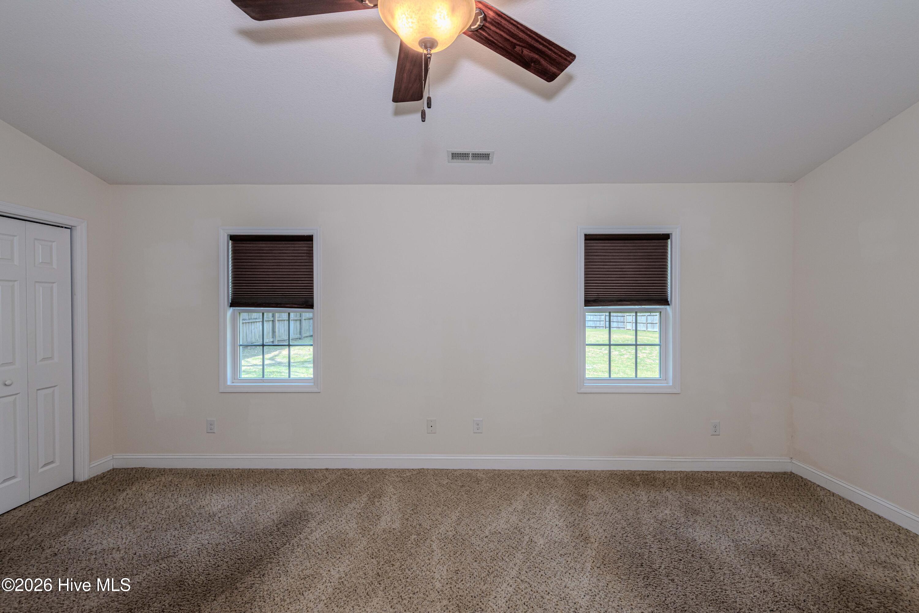 100563083 | Photo 20