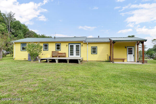 100546361 | Photo 28