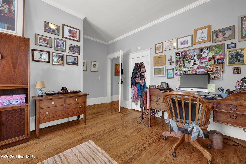 100566675 | Photo 28