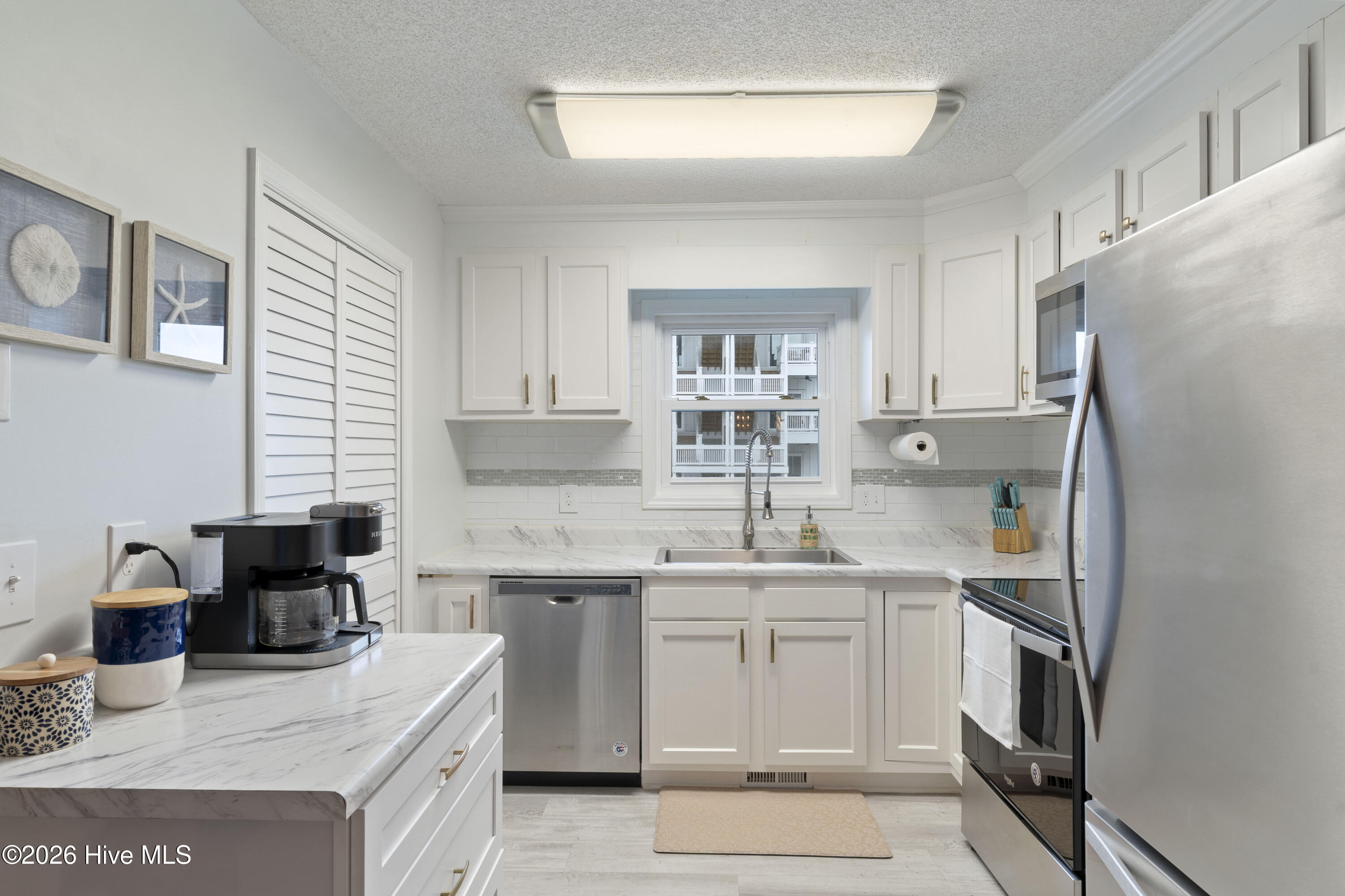 100555200 | Photo 13