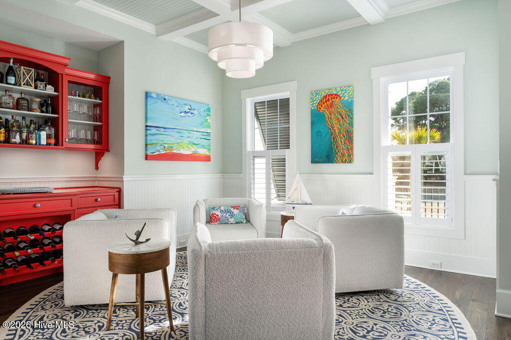 100561843 | Photo 22