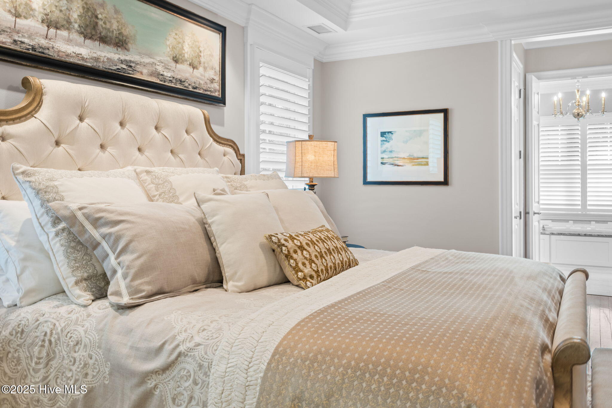 100549580 | Photo 45