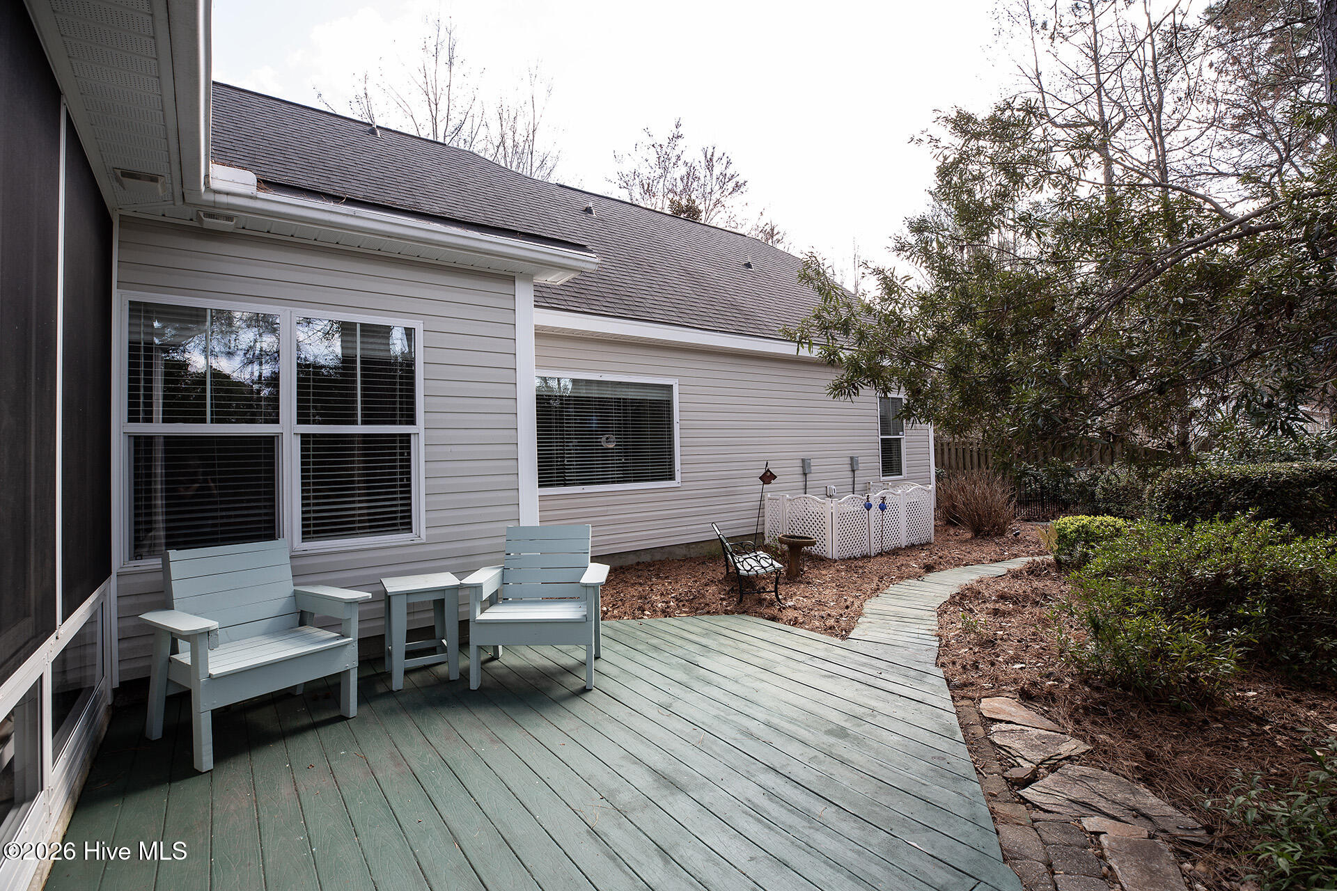 100558971 | Photo 48