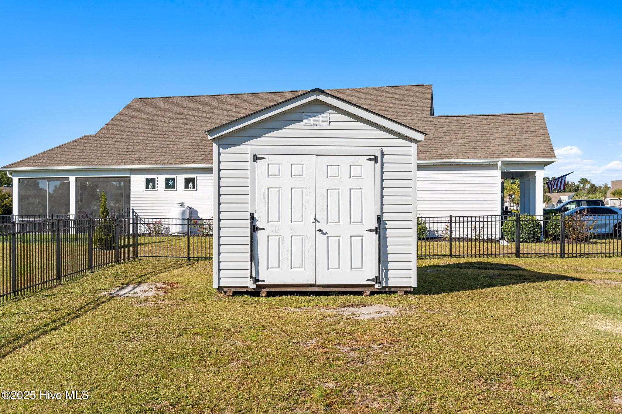 100538184 | Photo 47