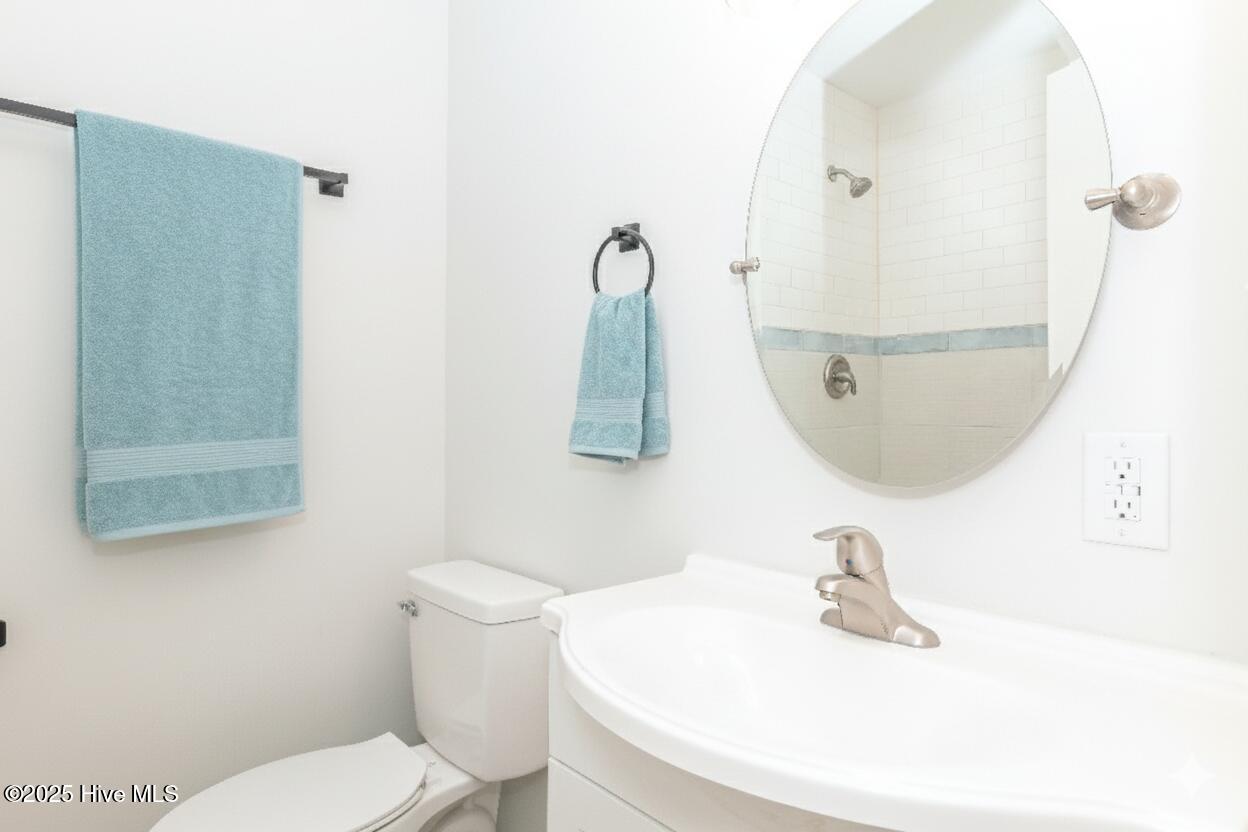 100541457 | Photo 12