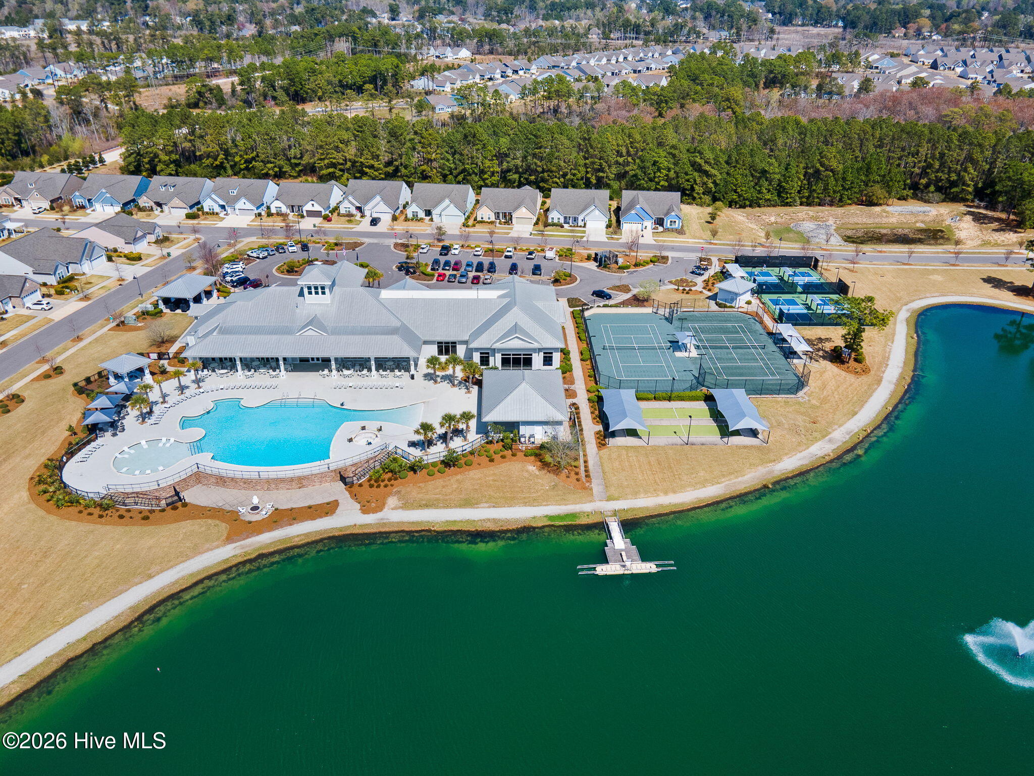 100565858 | Photo 56