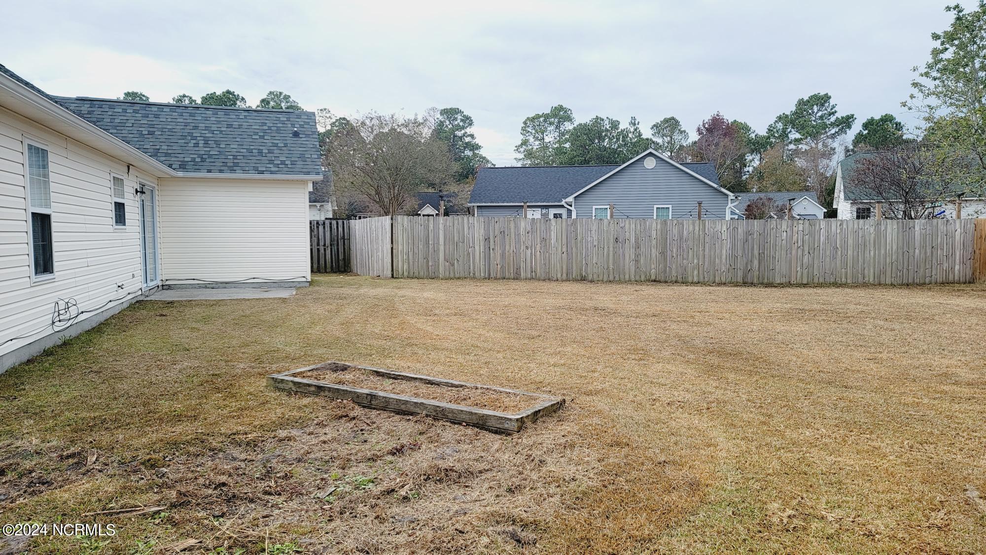 100548777 | Photo 23