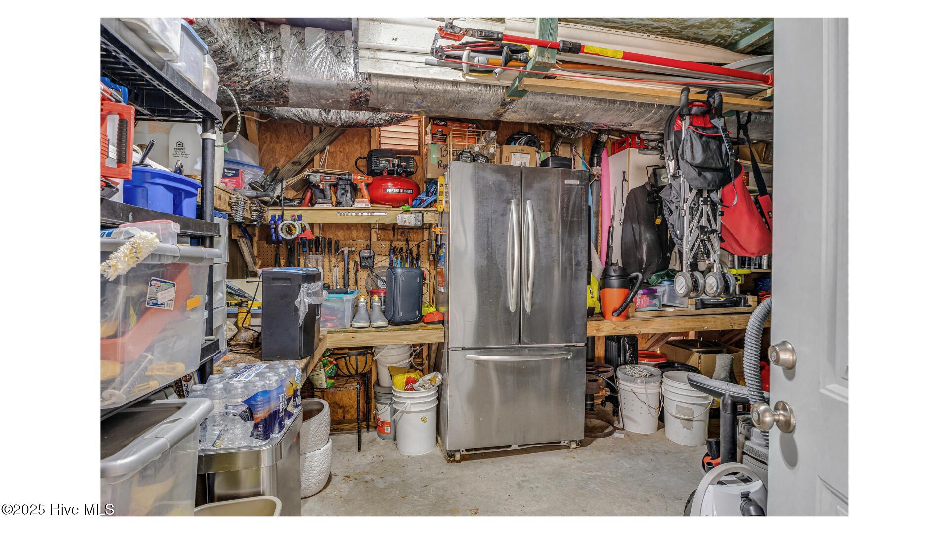 100540899 | Photo 48