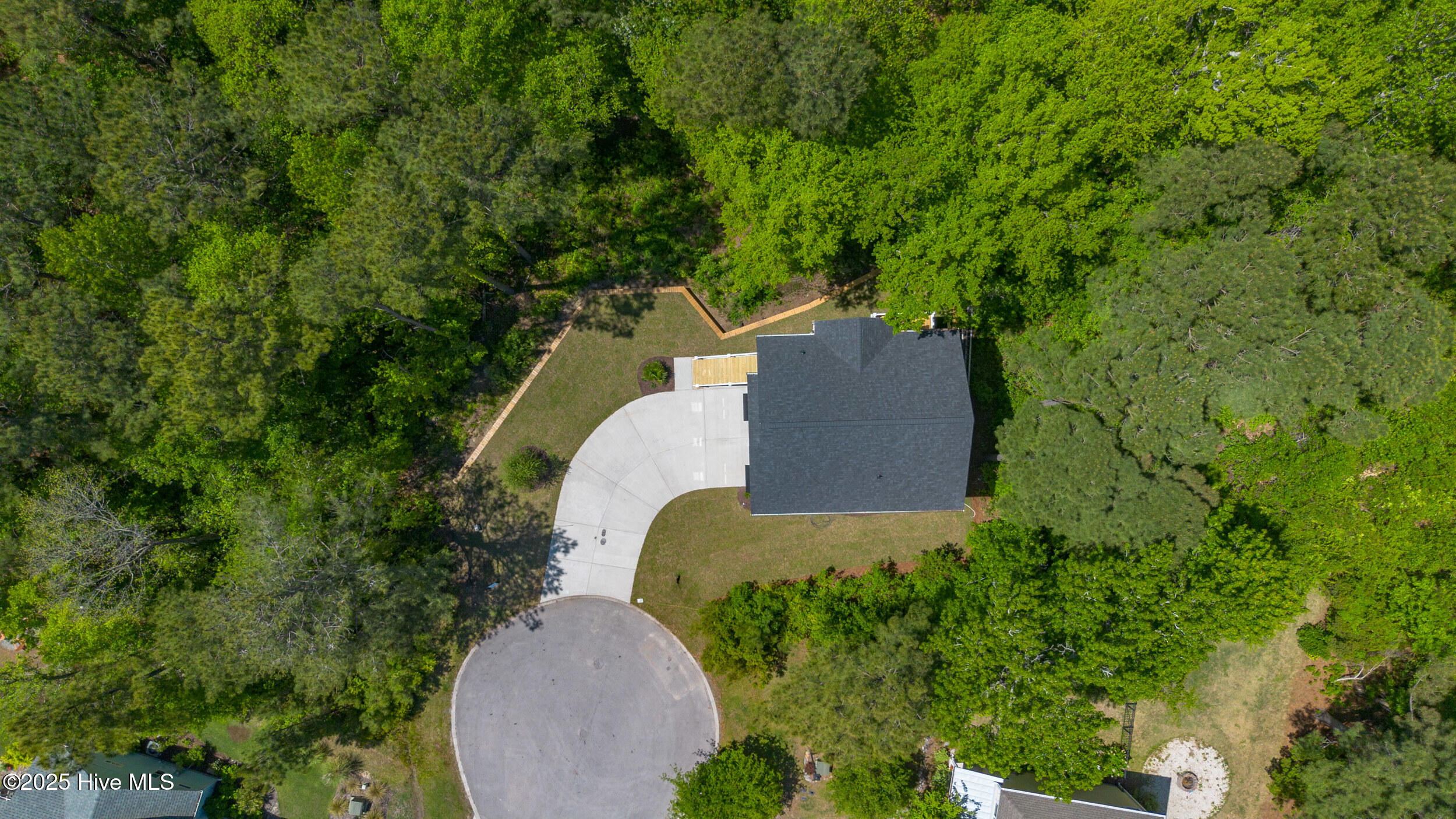 100501521 | Photo 44