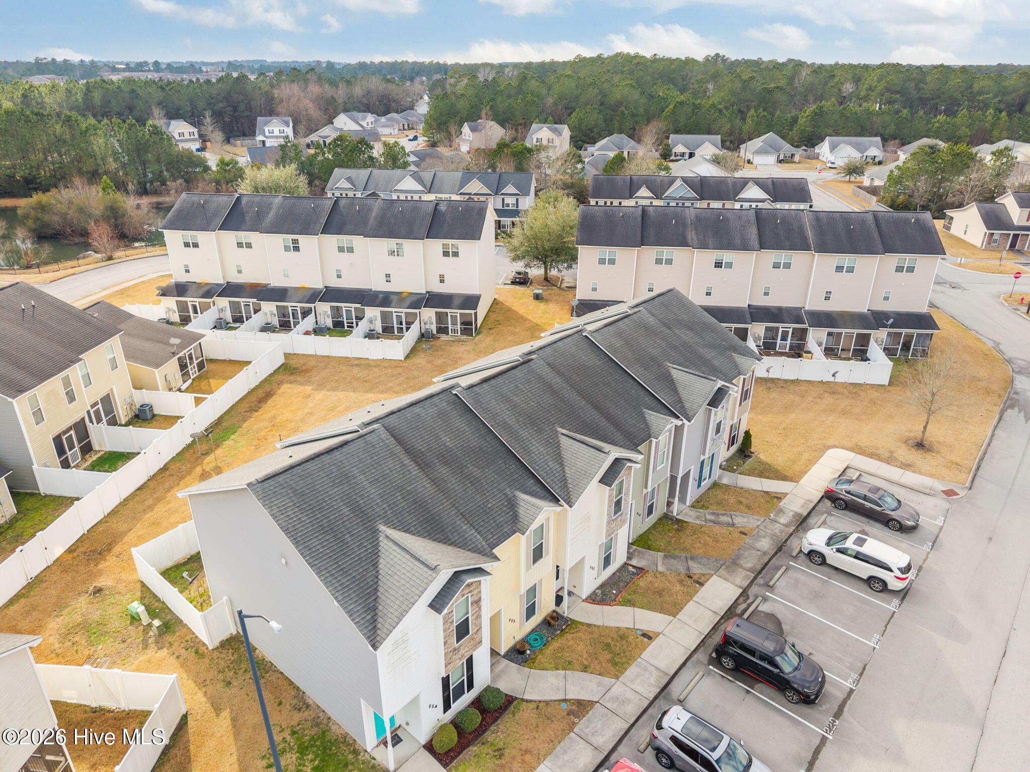 100551662 | Photo 29