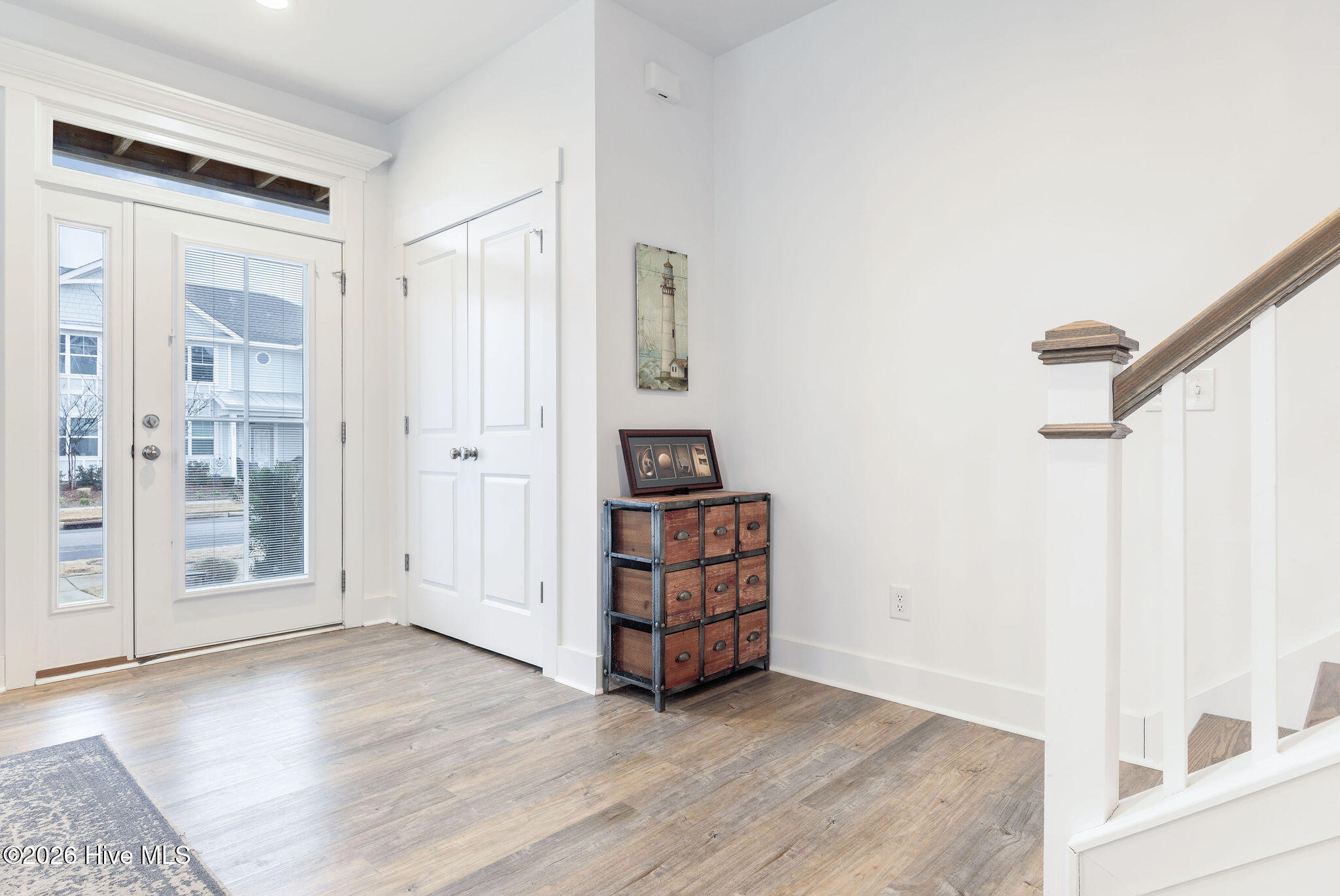 100553298 | Photo 16