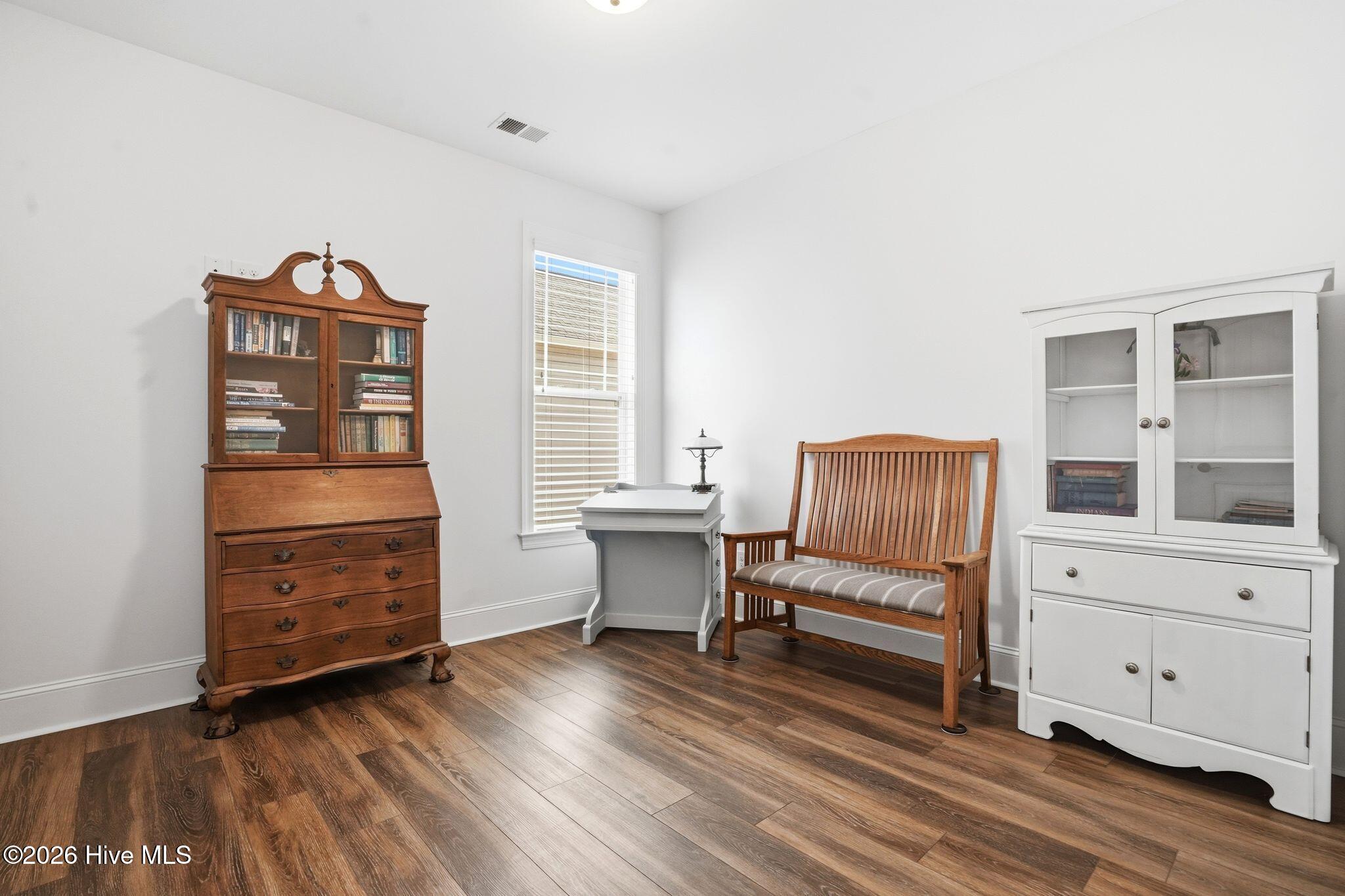 100559439 | Photo 65