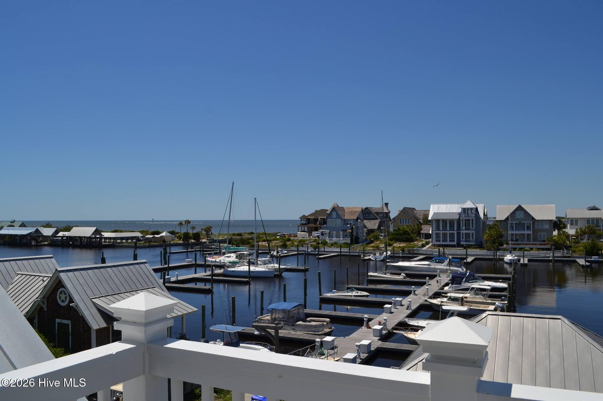 100559569 | Photo 43