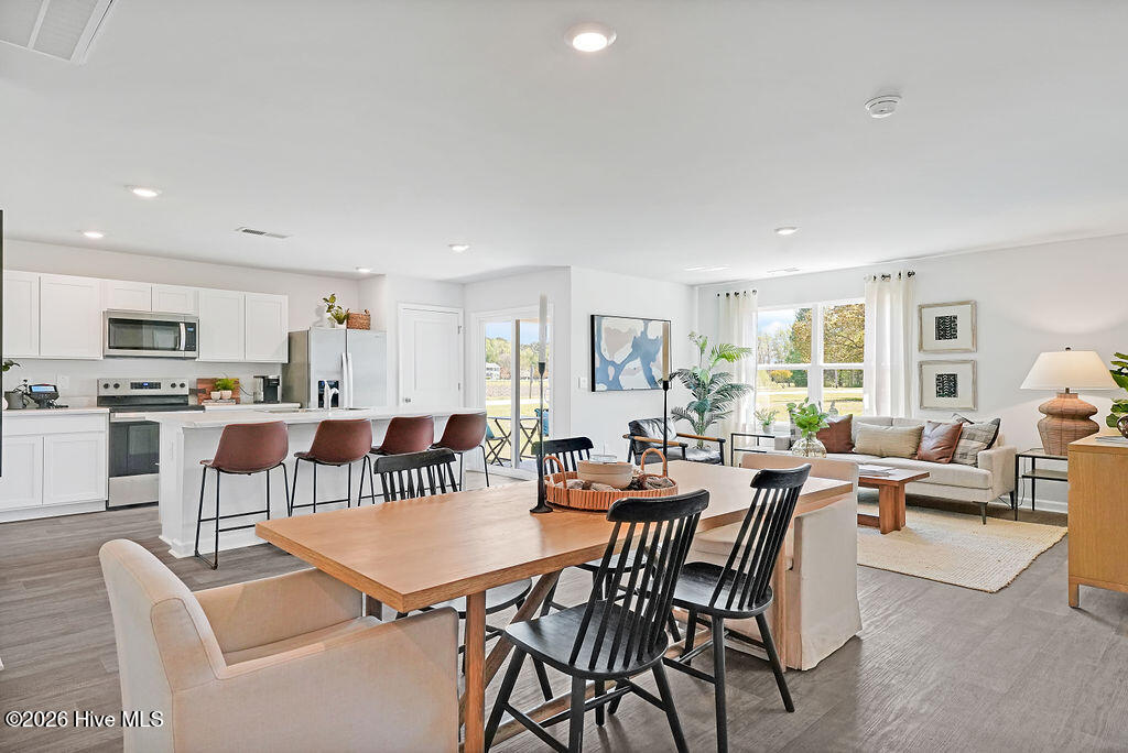 100552974 | Photo 12