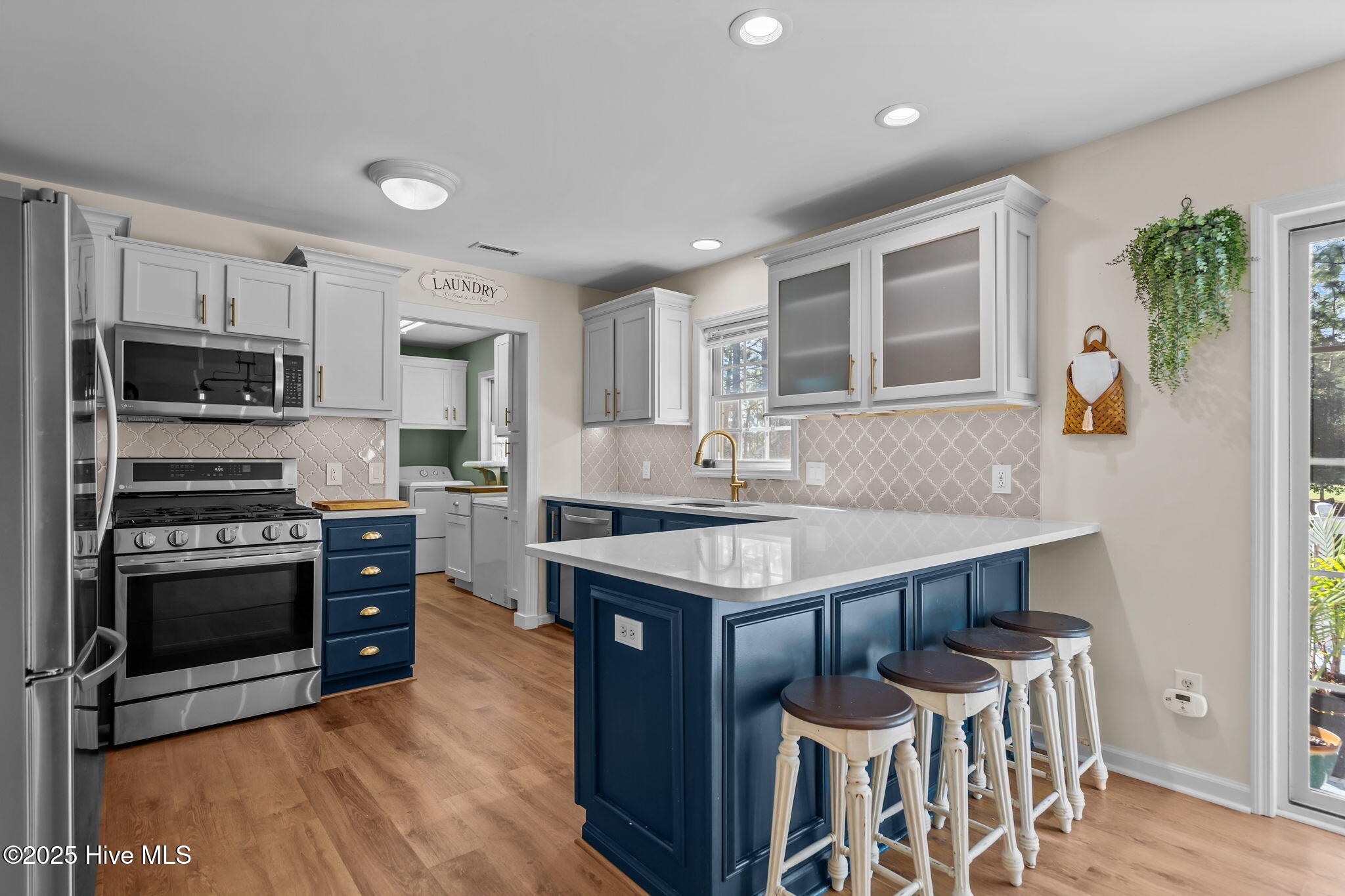 100536417 | Photo 14