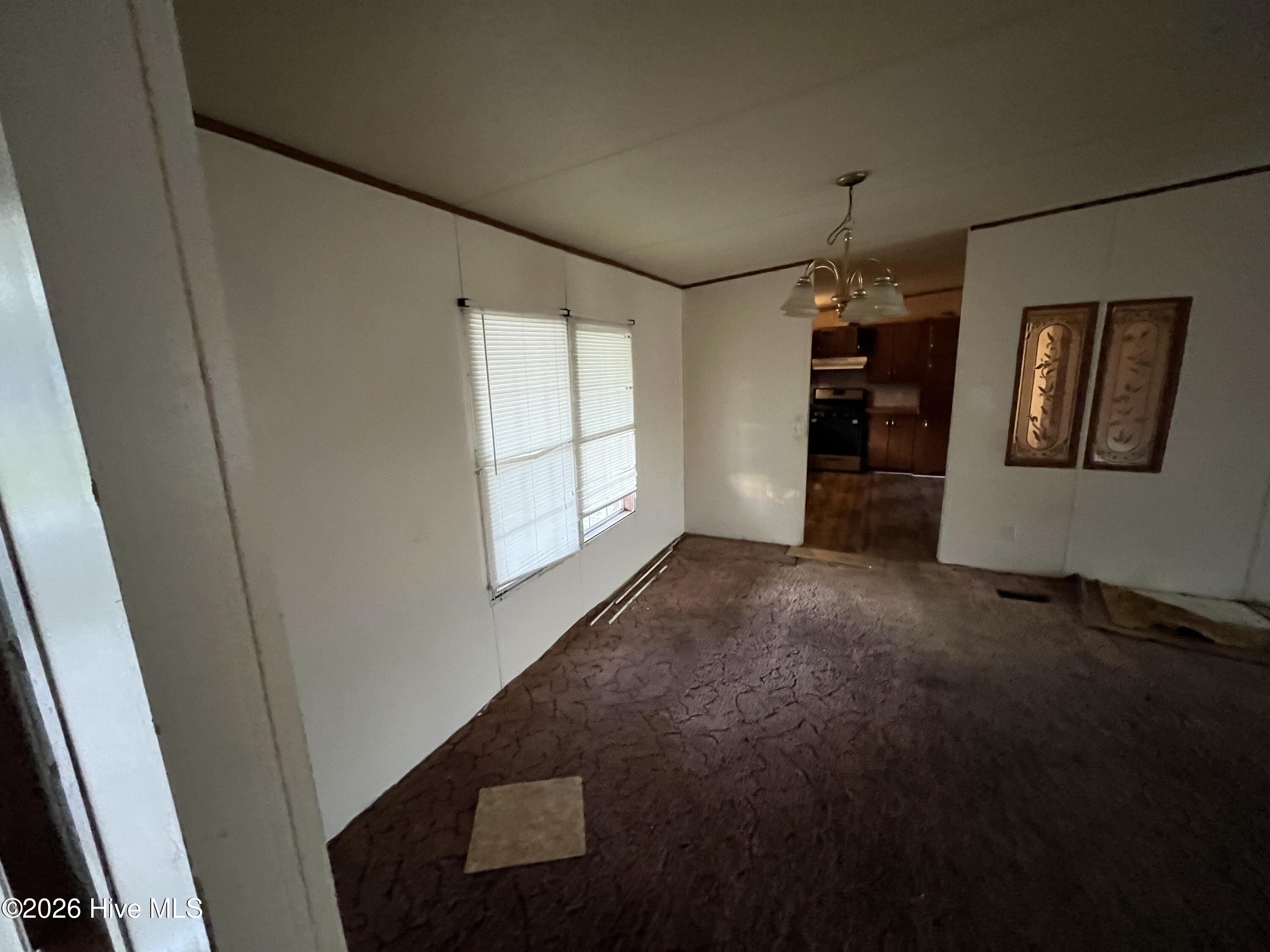 100568963 | Photo 36