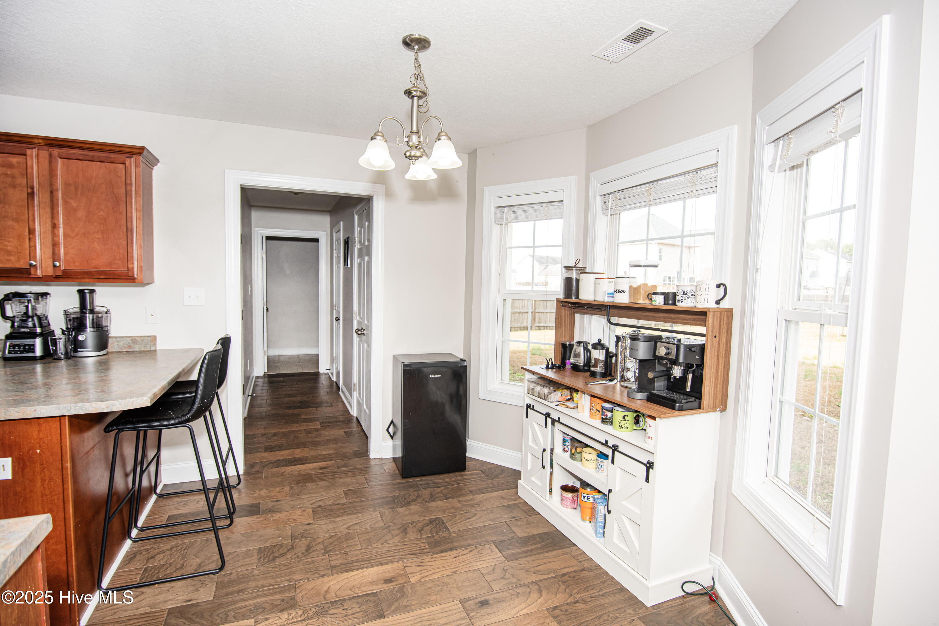 100544525 | Photo 12