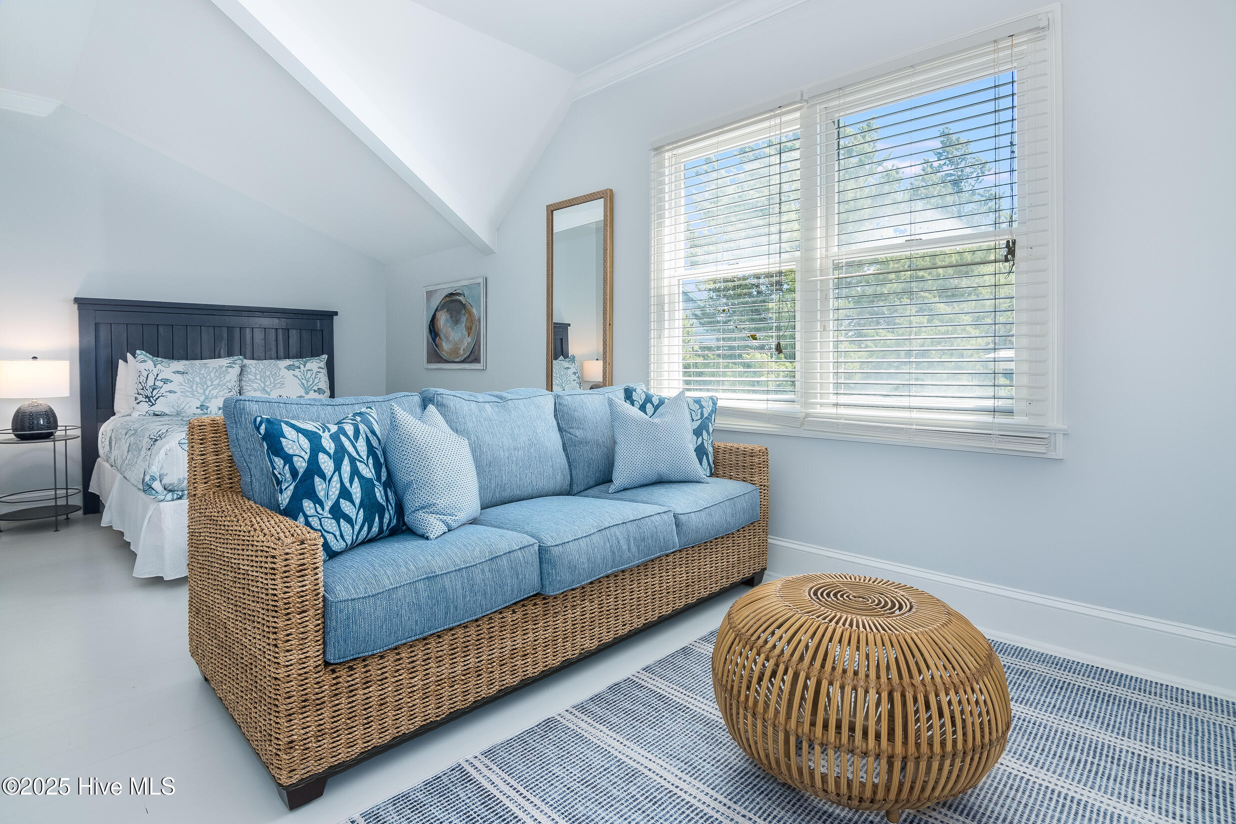 100509749 | Photo 26