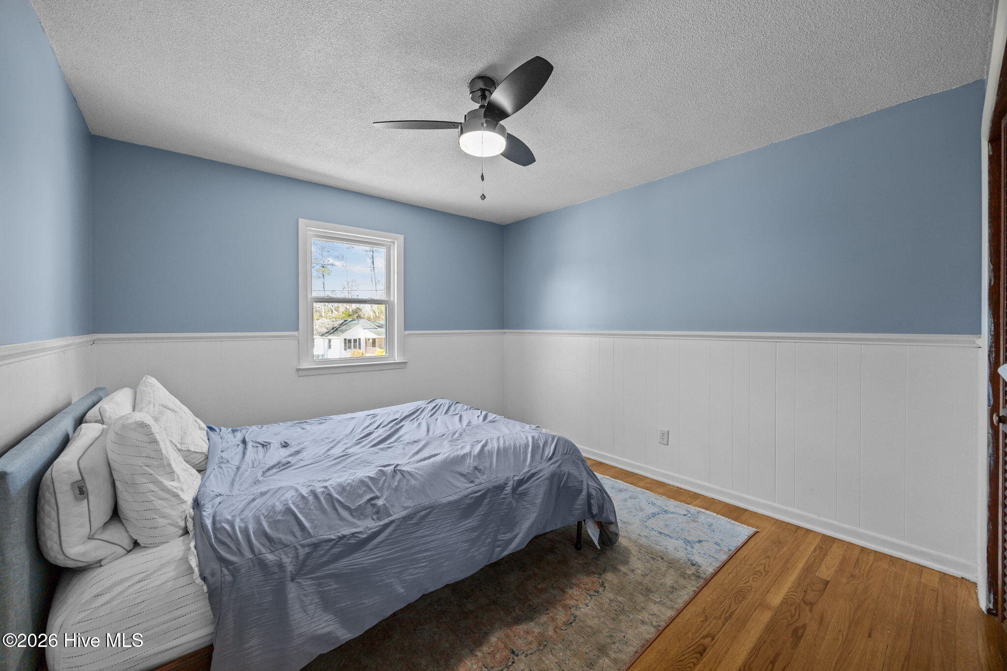 100555859 | Photo 18