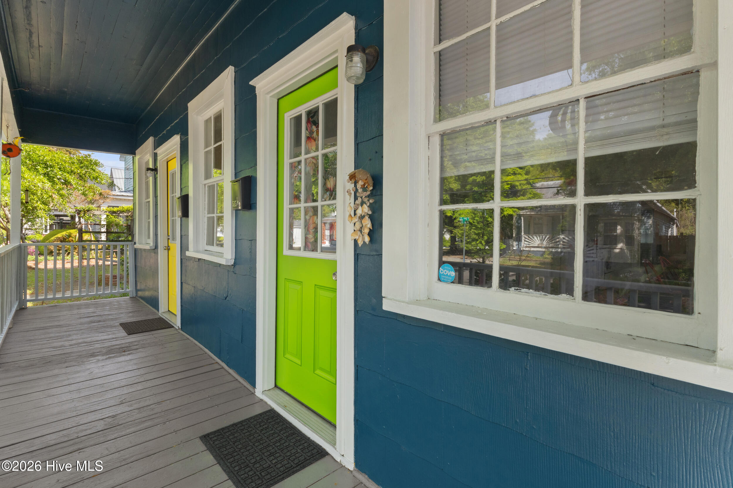 100566209 | Photo 17