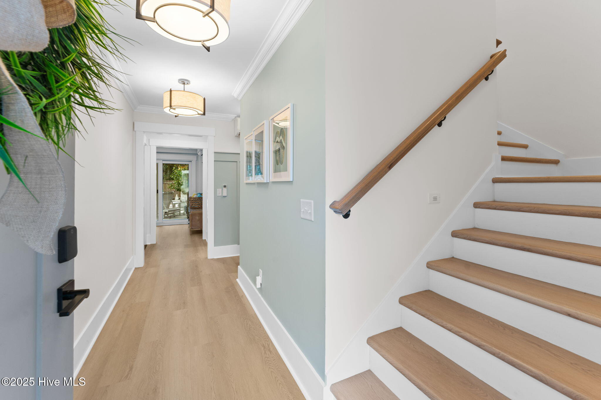 100559638 | Photo 16