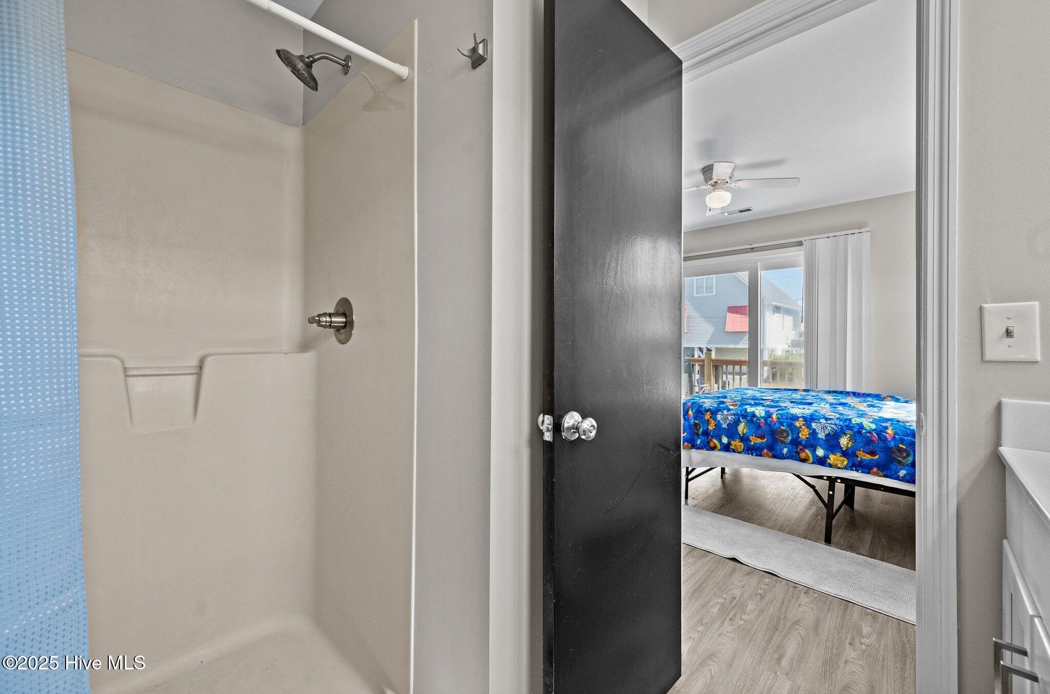 100501039 | Photo 18