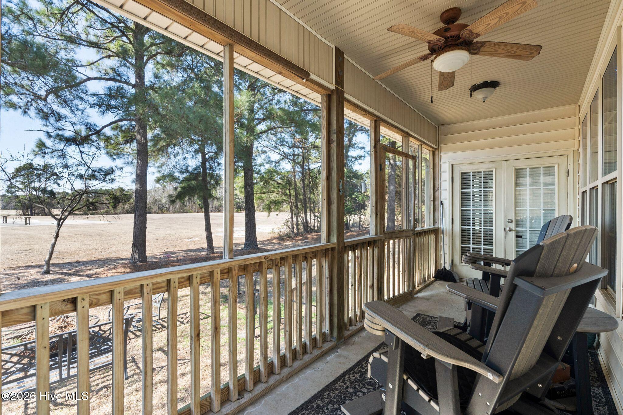 100554284 | Photo 40