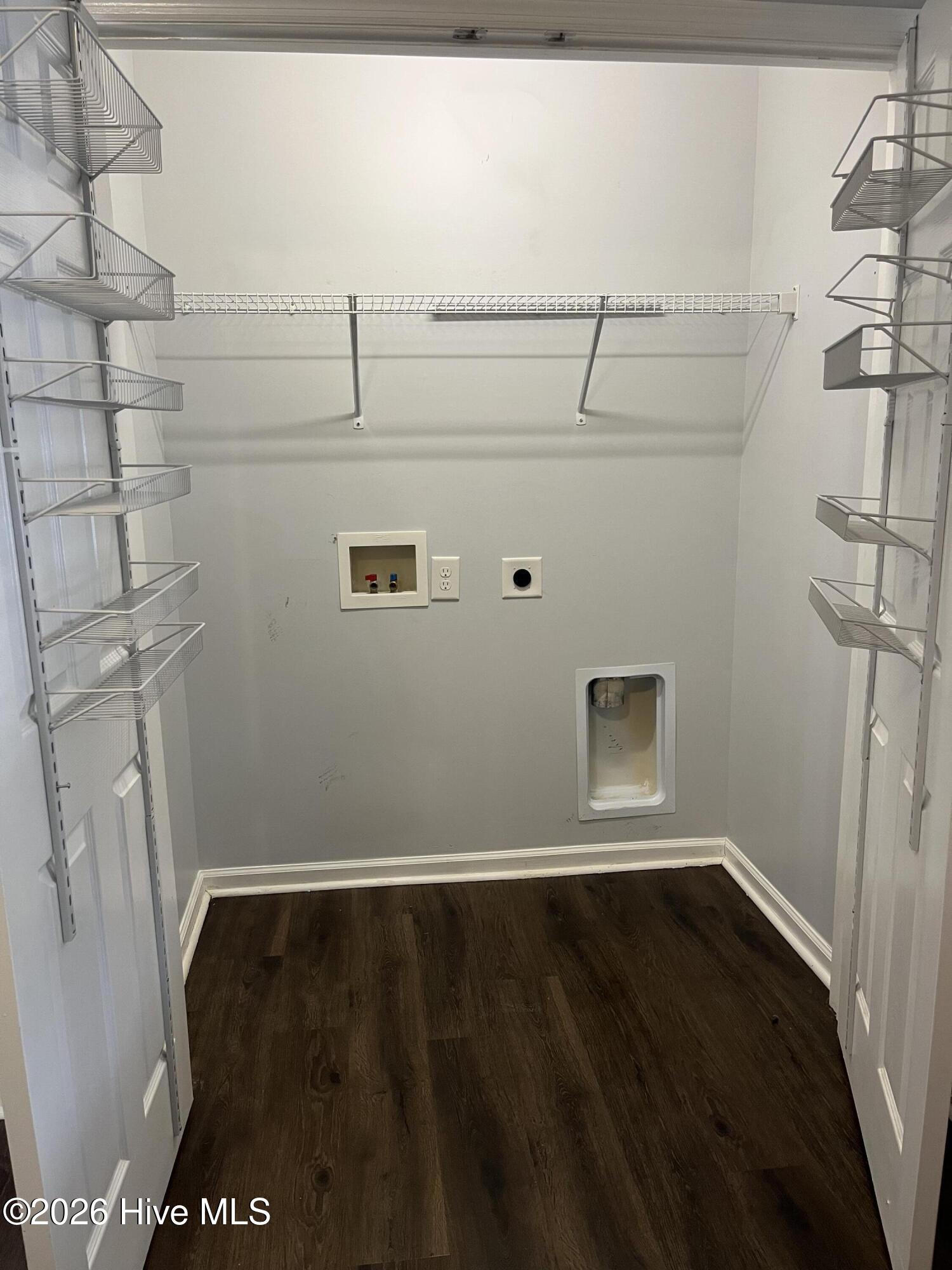 100540600 | Photo 13