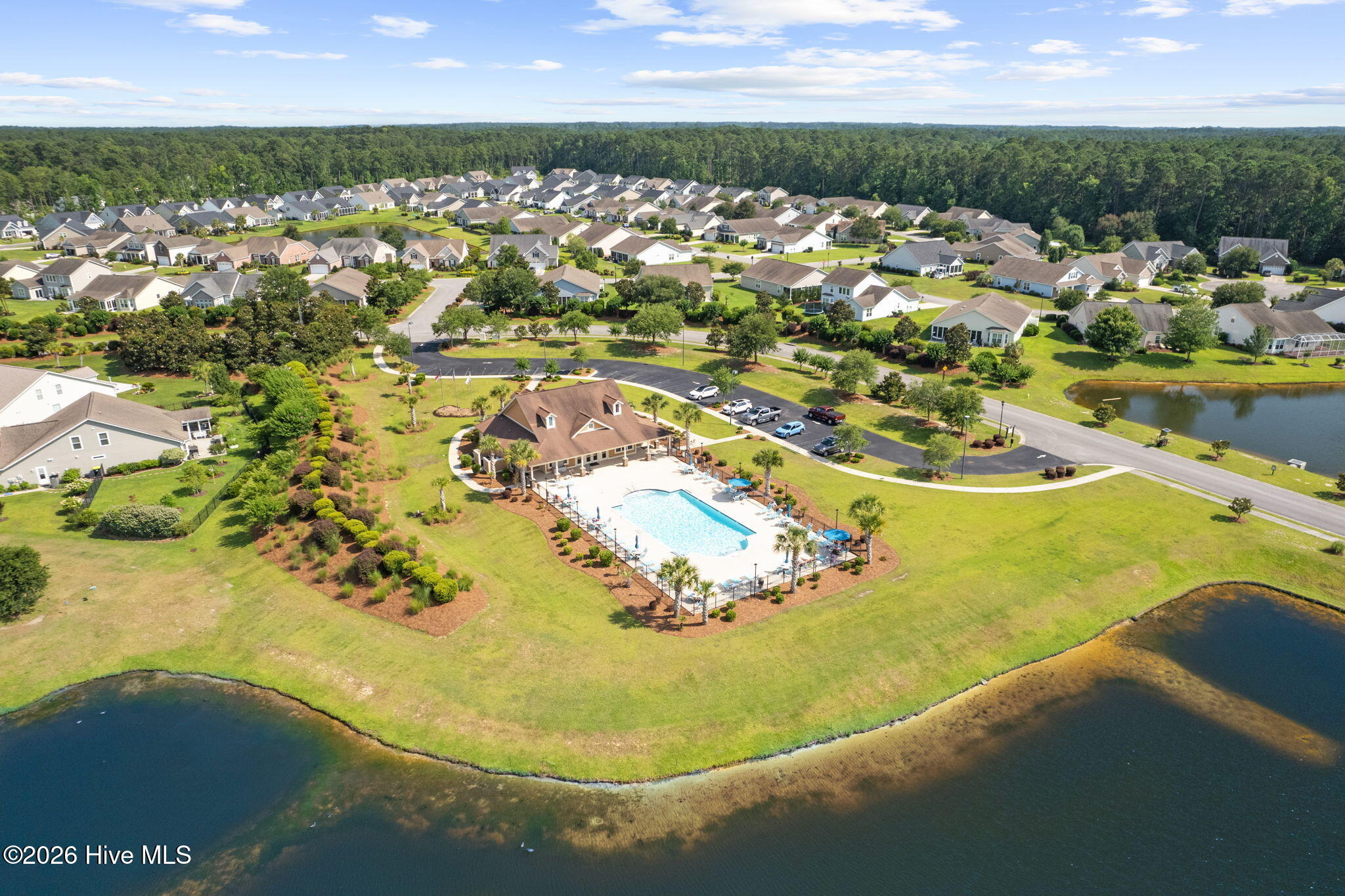 100565577 | Photo 61