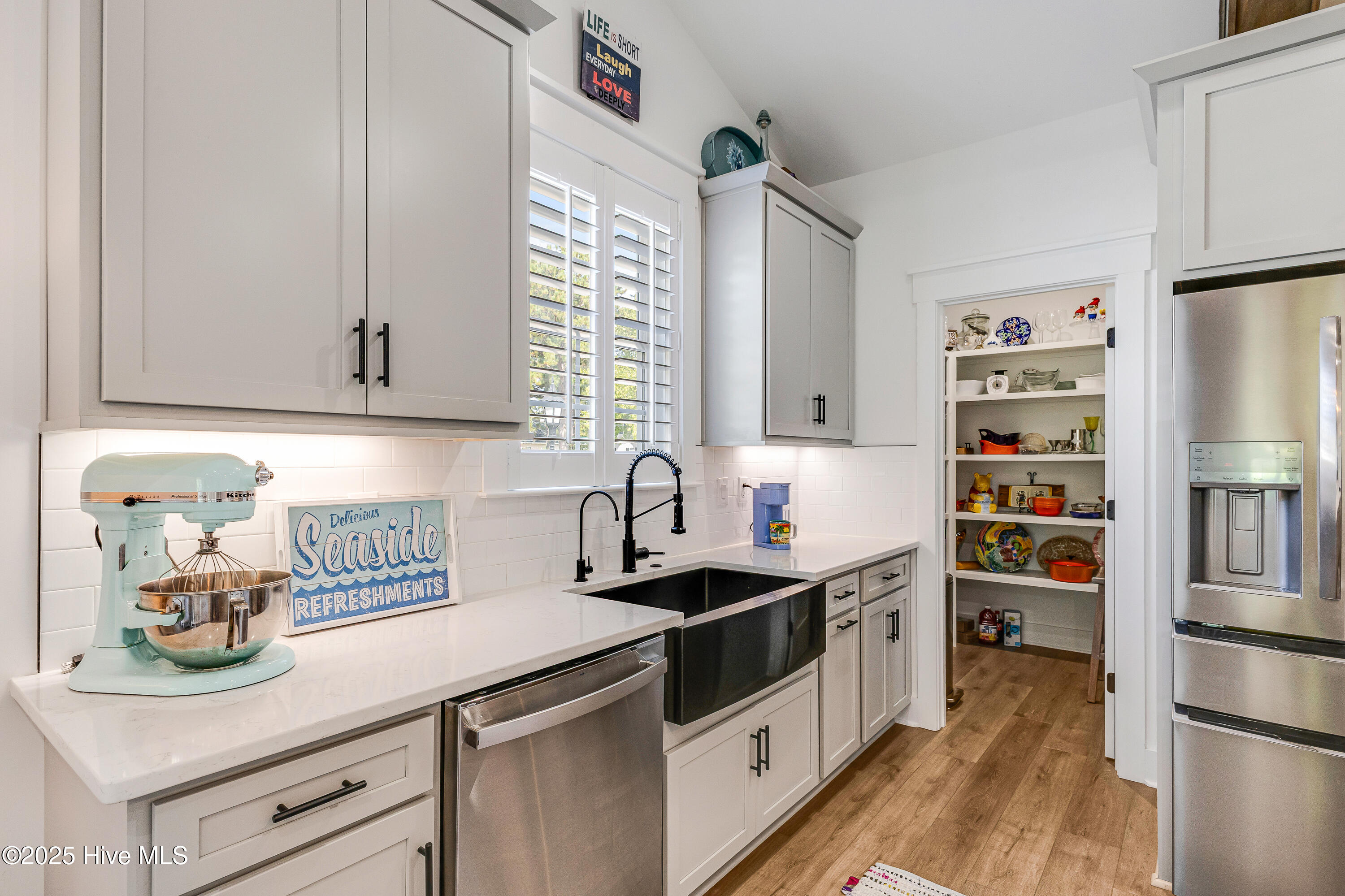 100533188 | Photo 13