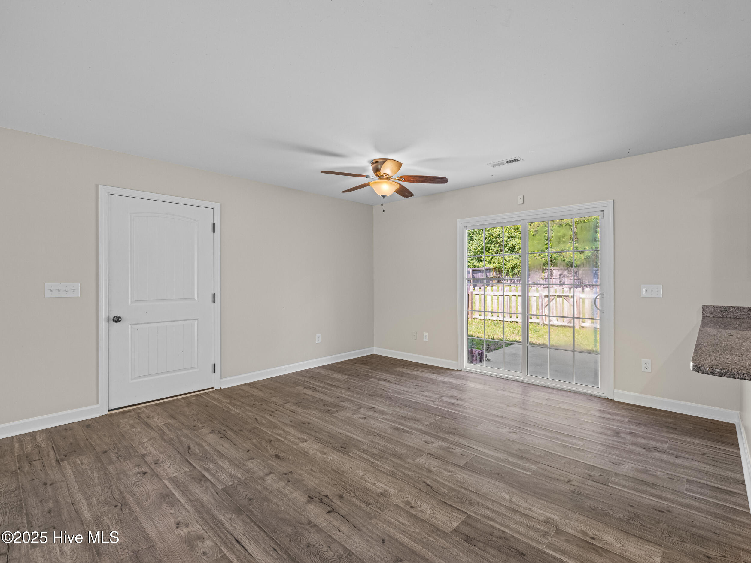 129 Fire Tower Road, Richlands, NC 28574 – photo 11: 025a1390