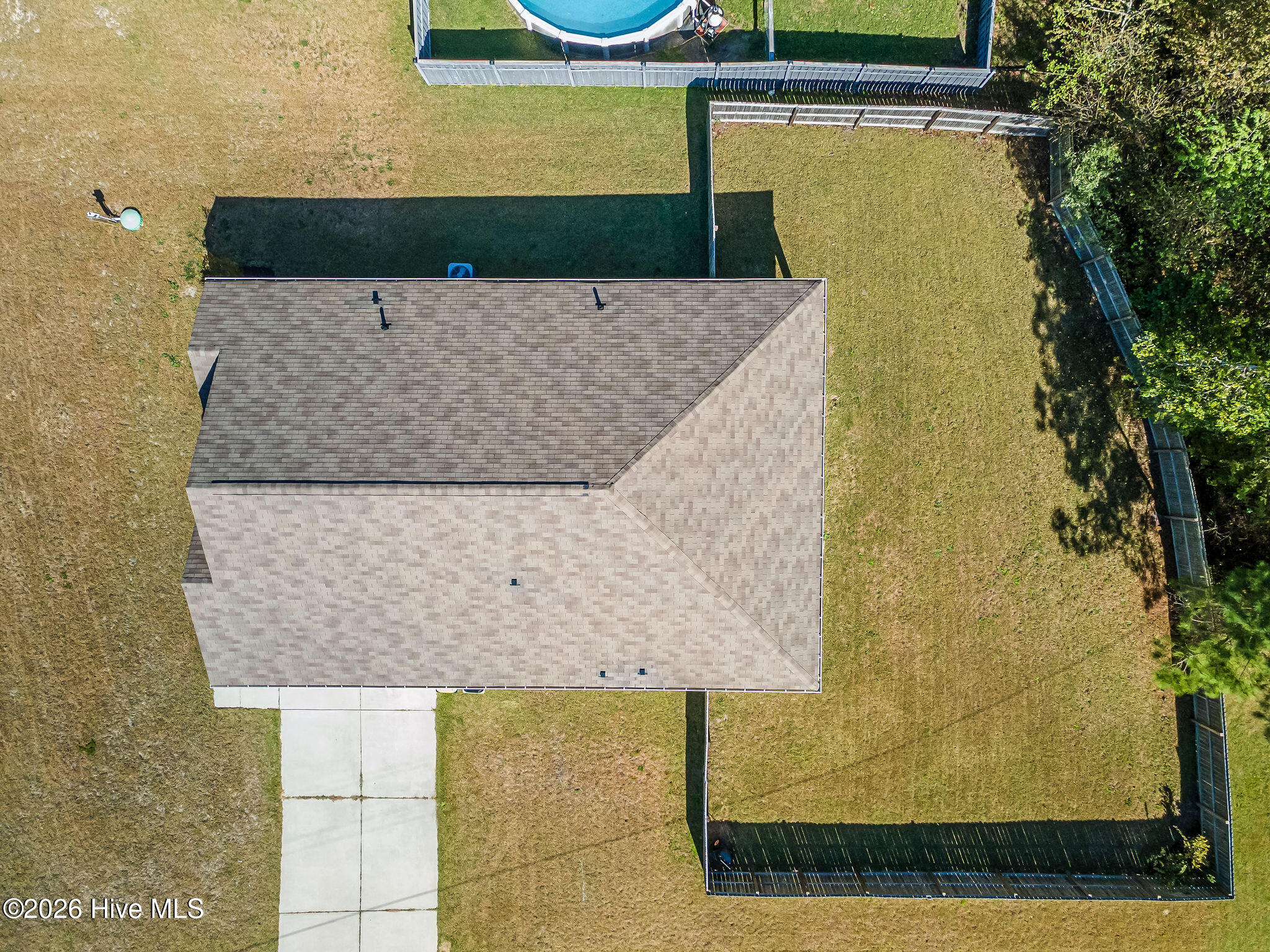 100562701 | Photo 66