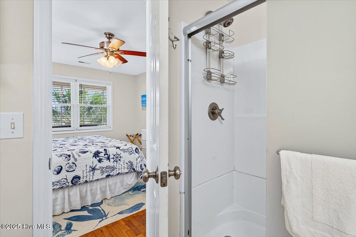 100538362 | Photo 22