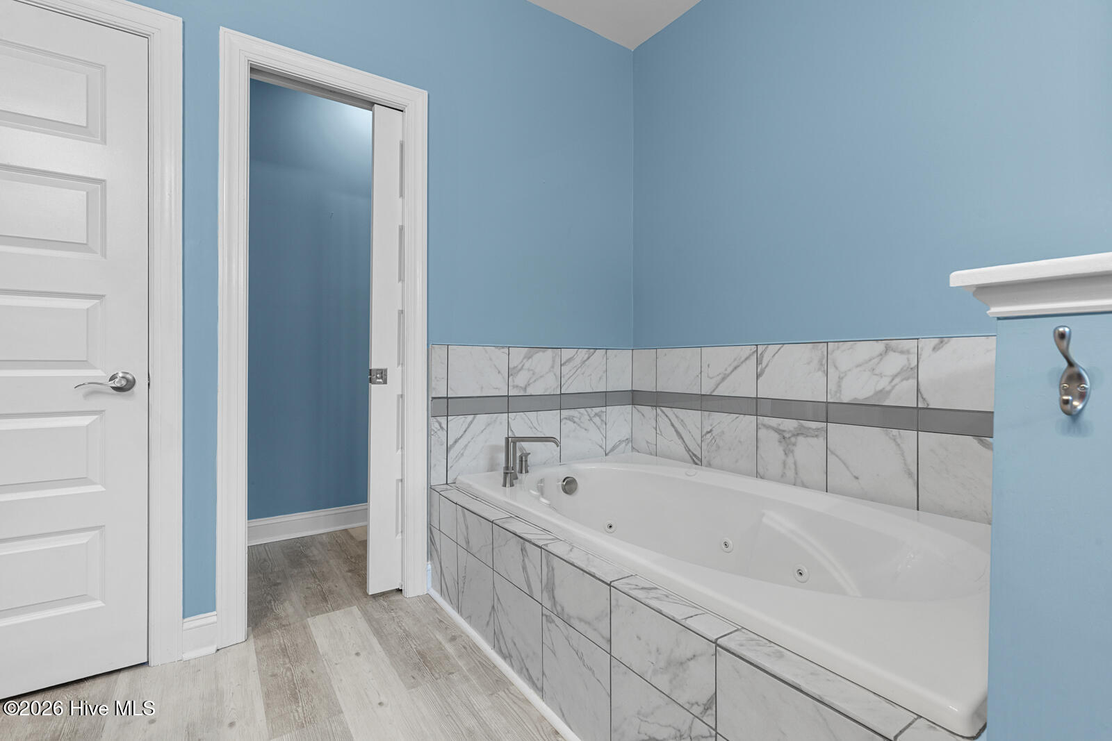 402 King Richard Court,Jacksonville