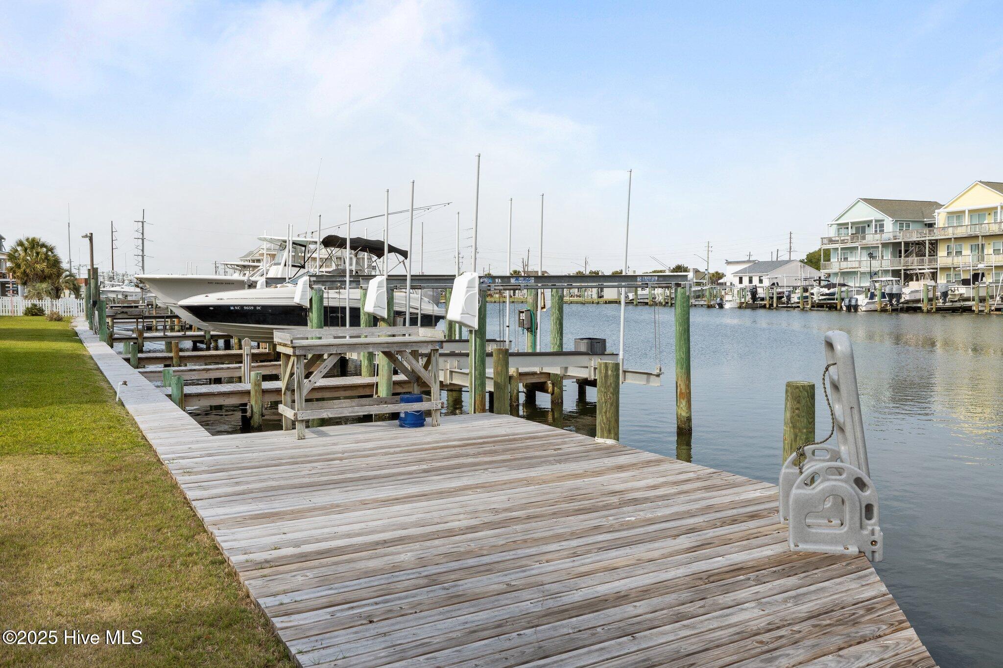 108 N Kinston Avenue,Atlantic Beach