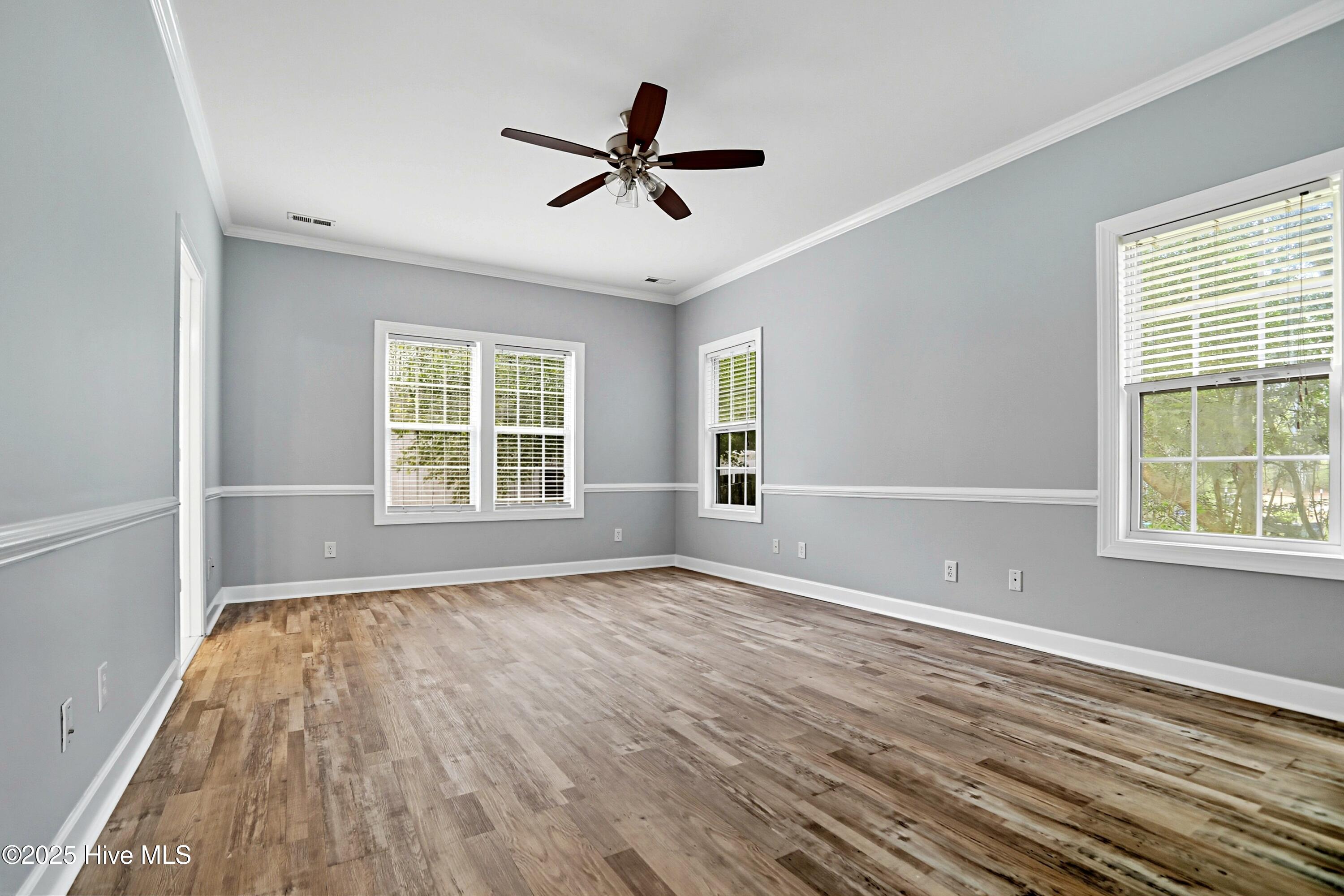 100529076 | Photo 28