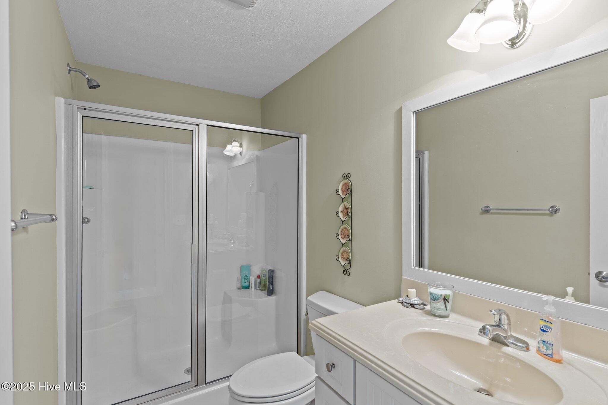 100514619 | Photo 19